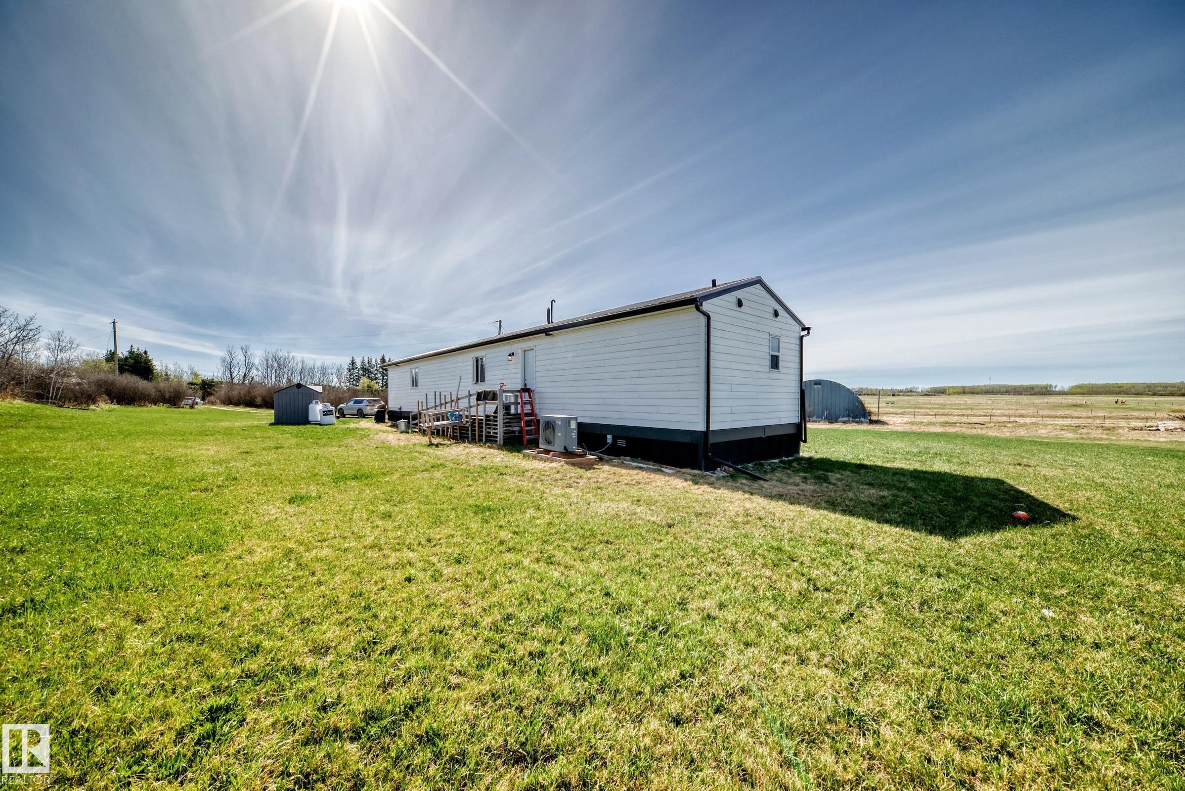 Second View of 56432 HWY 777, None, Rural Barrhead County, Alberta, T7N 0L6