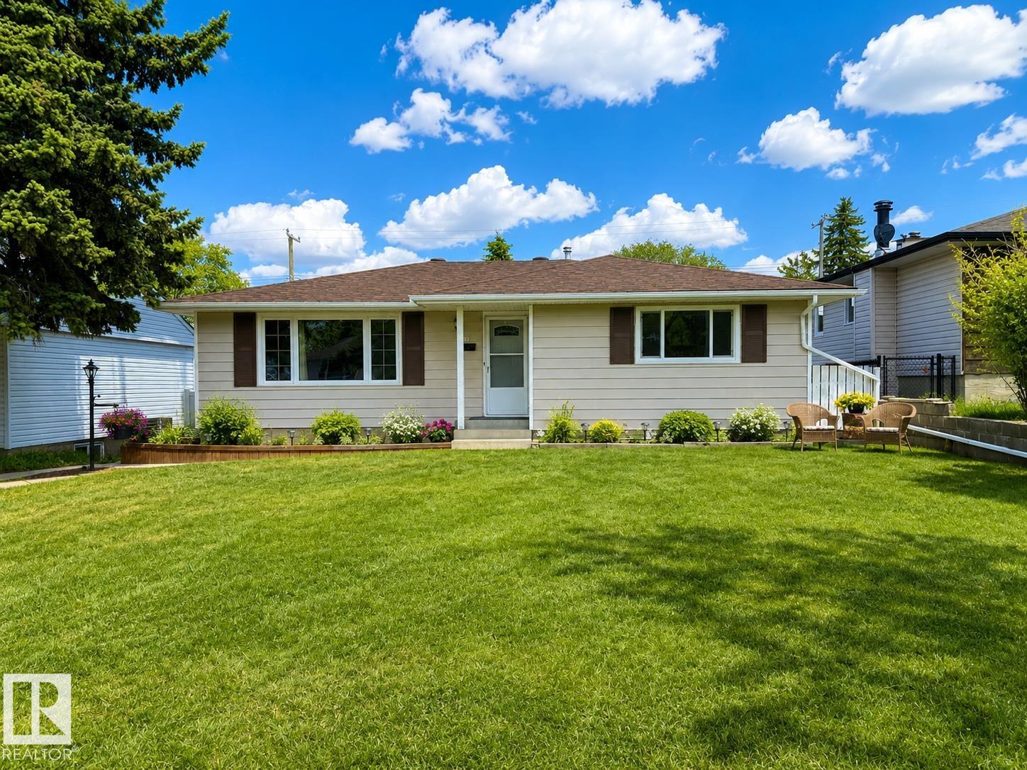 10807 52 Street, E4488676, Alberta,