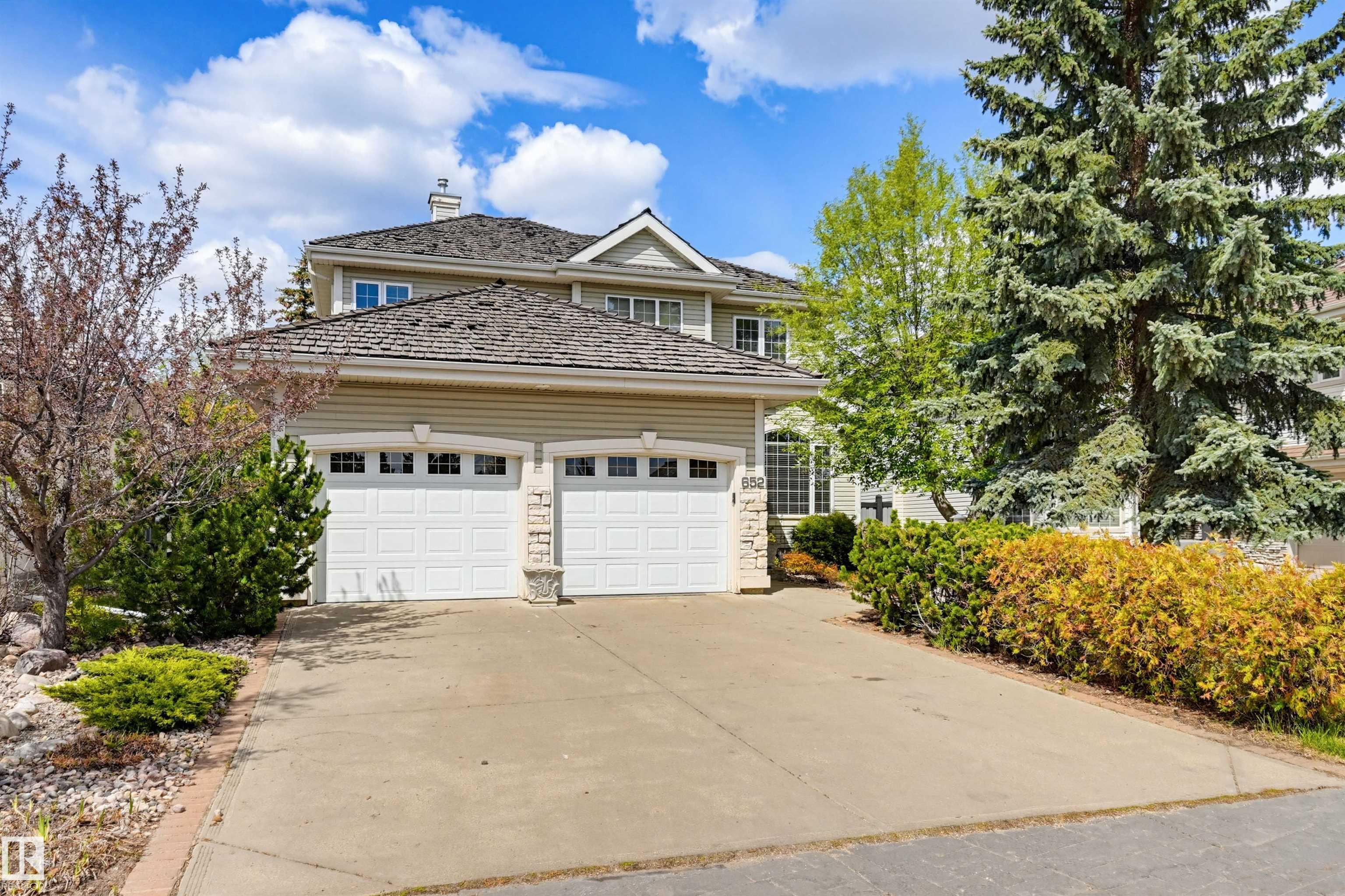 652 HENDERSON Street, E4488705, Alberta,