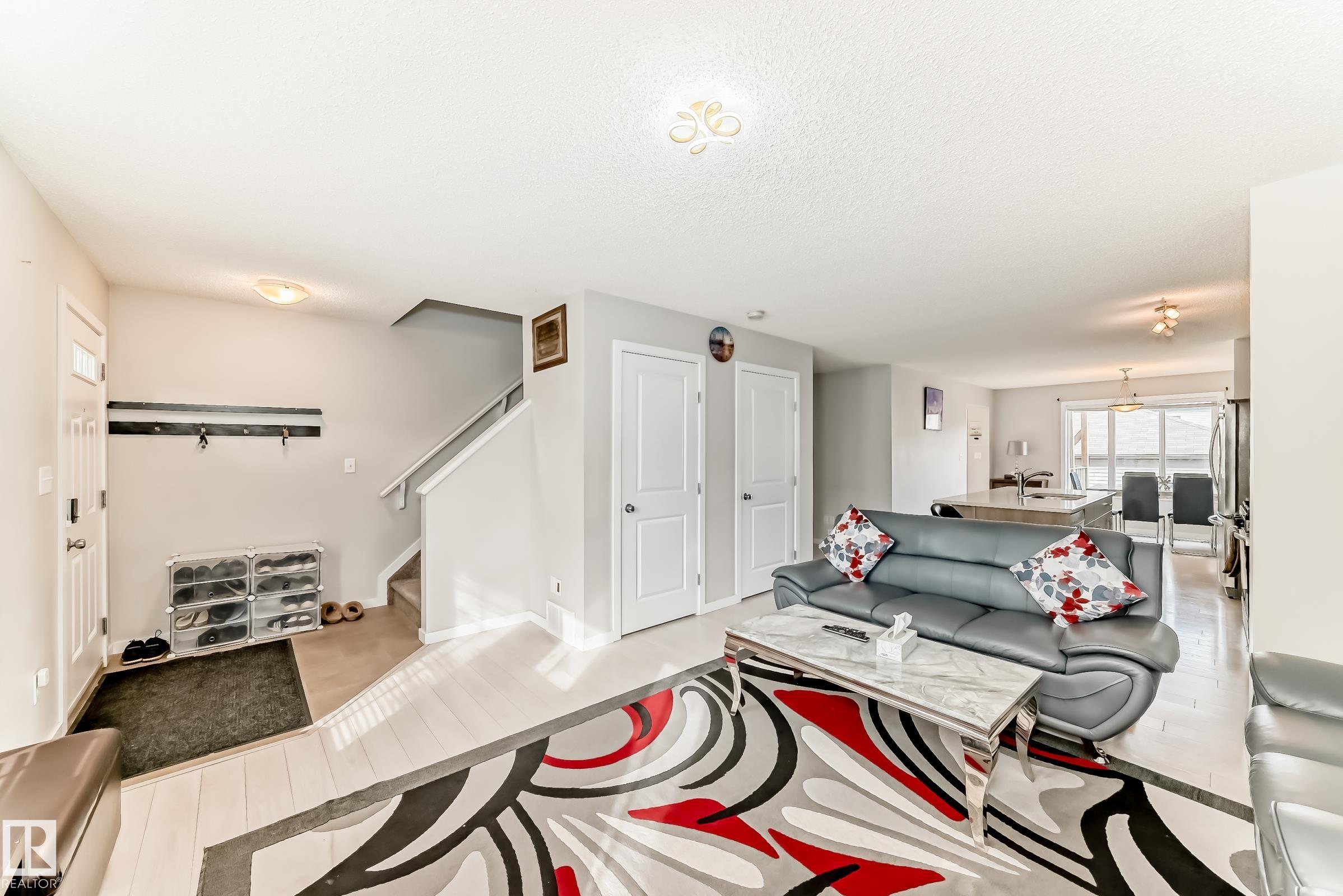 Fifth View of 328 WATT Boulevard, Walker, Edmonton, Alberta, T6X 1R7