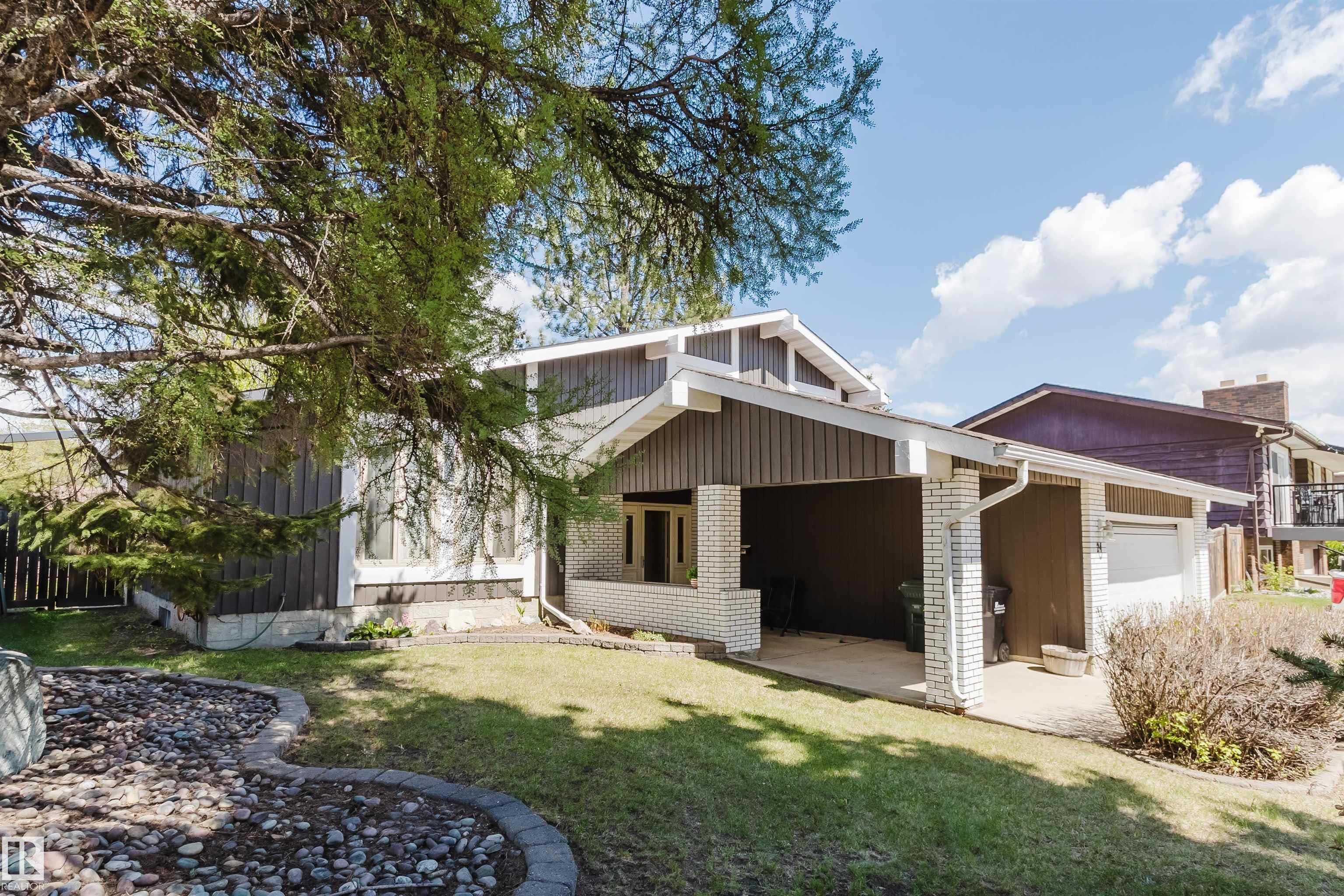 24 BRAESIDE Crescent, E4489172, Alberta,