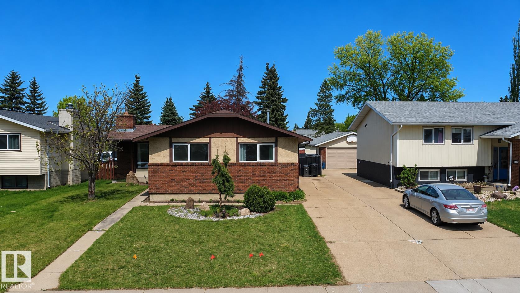 Third View of 1731 51 Street, Meyokumin, Edmonton, Alberta, T6L 1K1