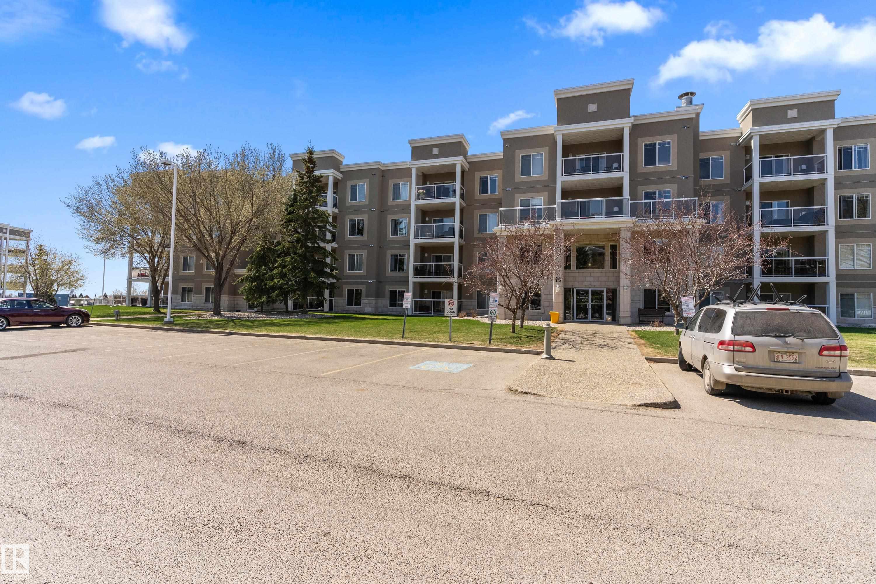 Fourth View of #238 78B MCKENNEY Avenue, Mission (St. Albert), St. Albert, Alberta, T8N 7K3
