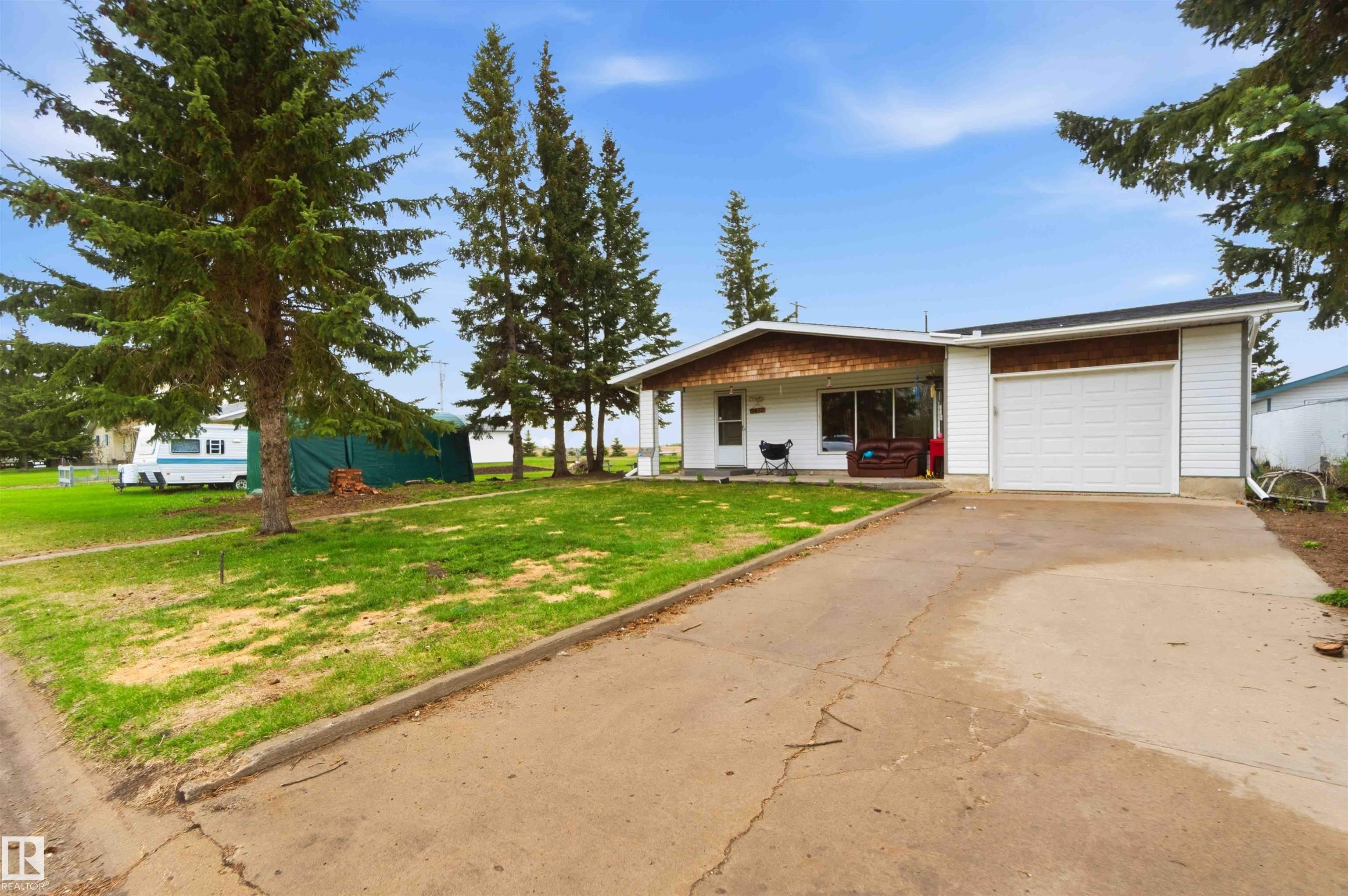 5437 49 Avenue, E4489732, Alberta,