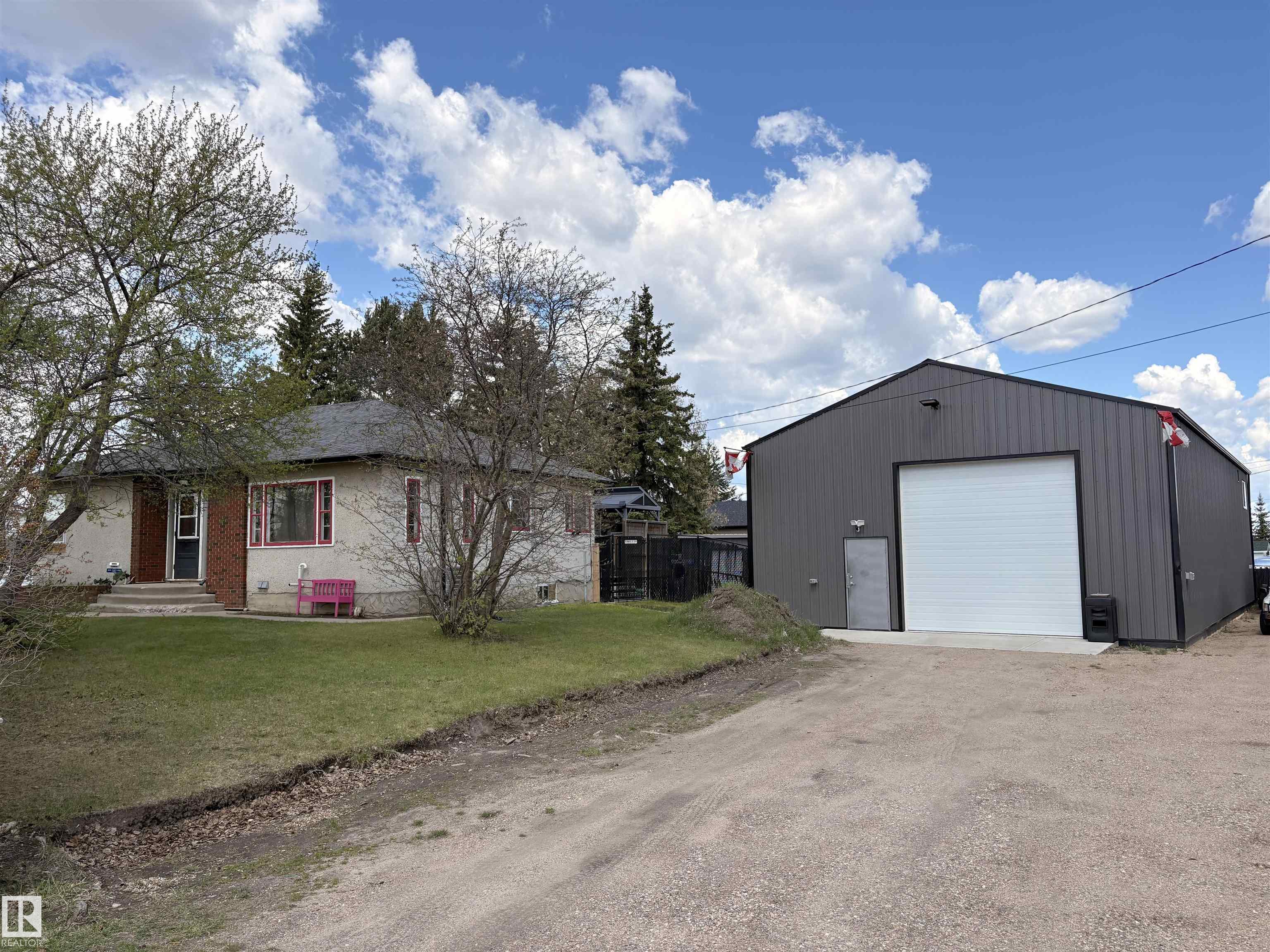 5510 Railway Avenue, E4489782, Alberta,