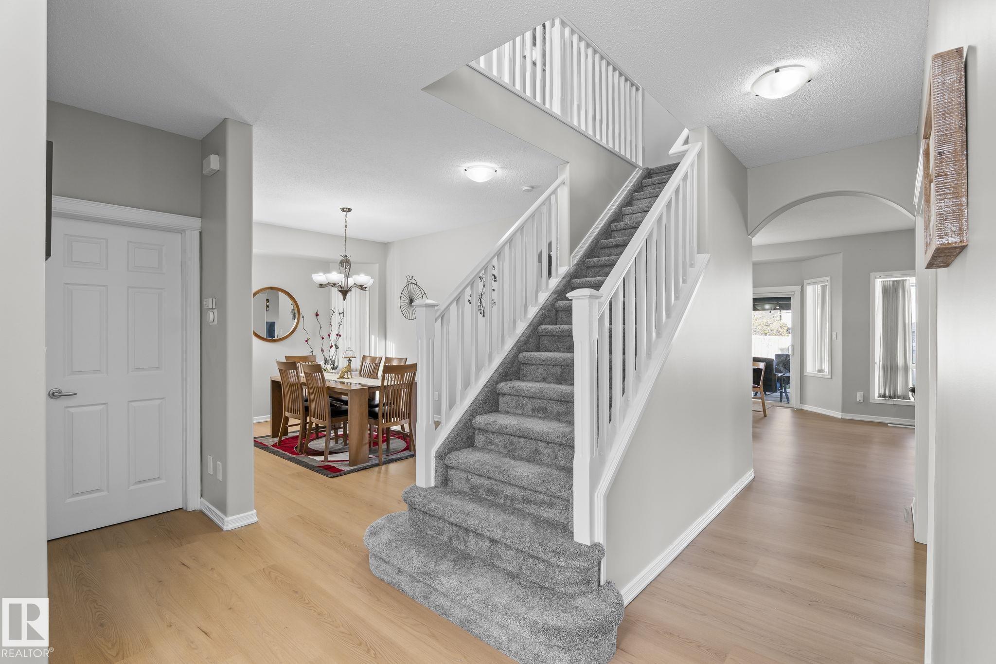 Fifth View of 3403 23st NW, Wild Rose, Edmonton, Alberta, T6T 0B2