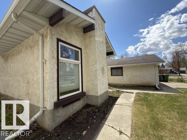 Third View of 18 LATIMER Place, Lacombe Park, St. Albert, Alberta, T8N 2J5