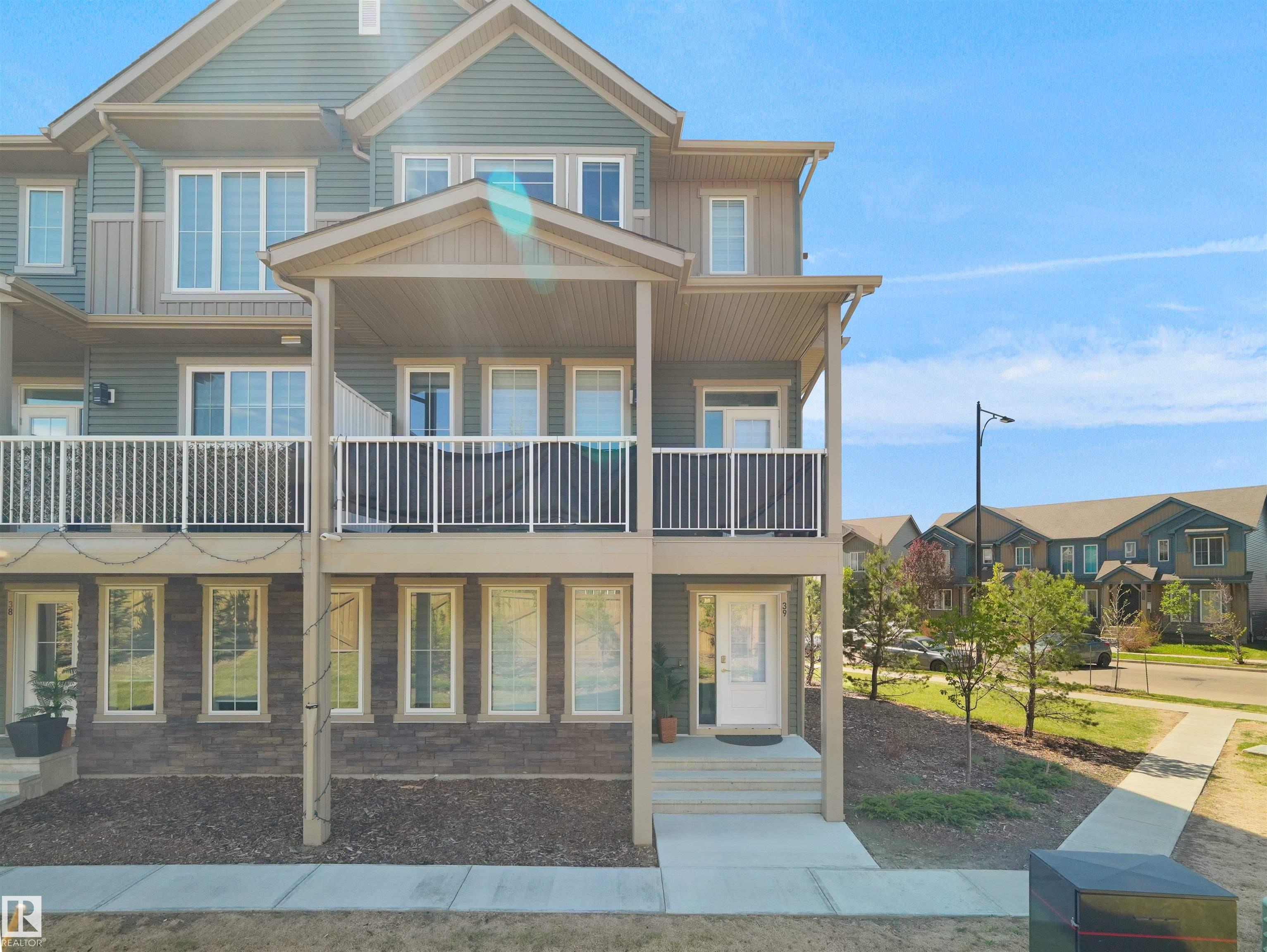 Third View of 39 1051 GRAYDON HILL Boulevard, Graydon Hill, Edmonton, Alberta, T6W 3C8
