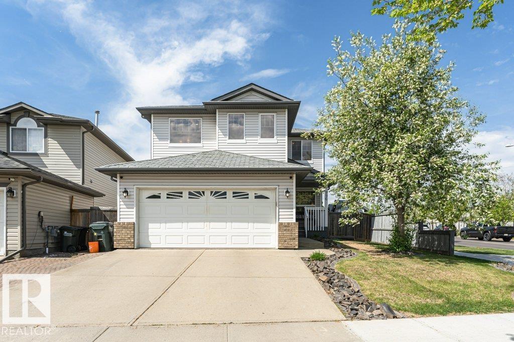 996 REGENCY Drive, E4490395, Alberta,