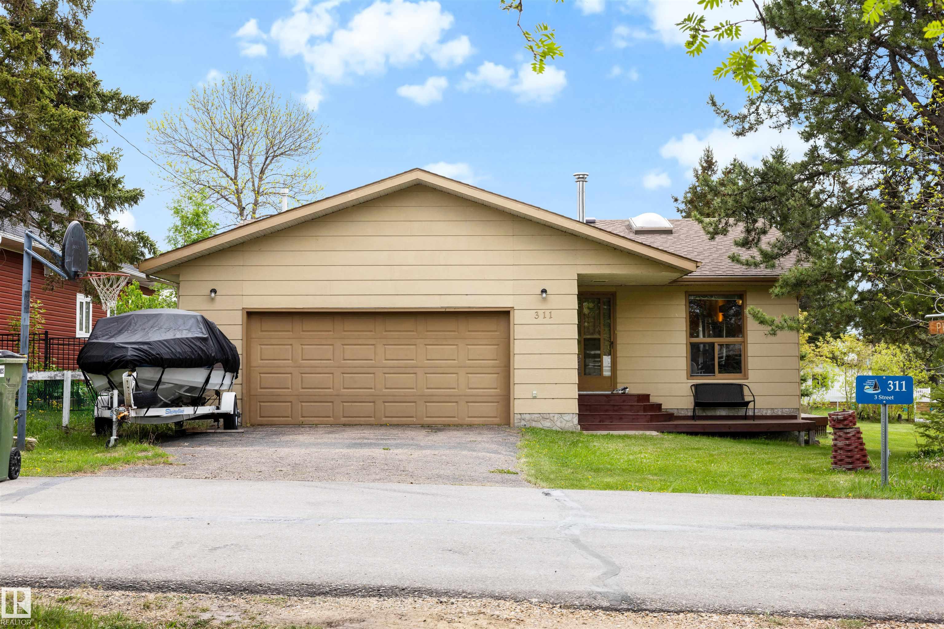 311 3 Street, E4490455, Alberta,