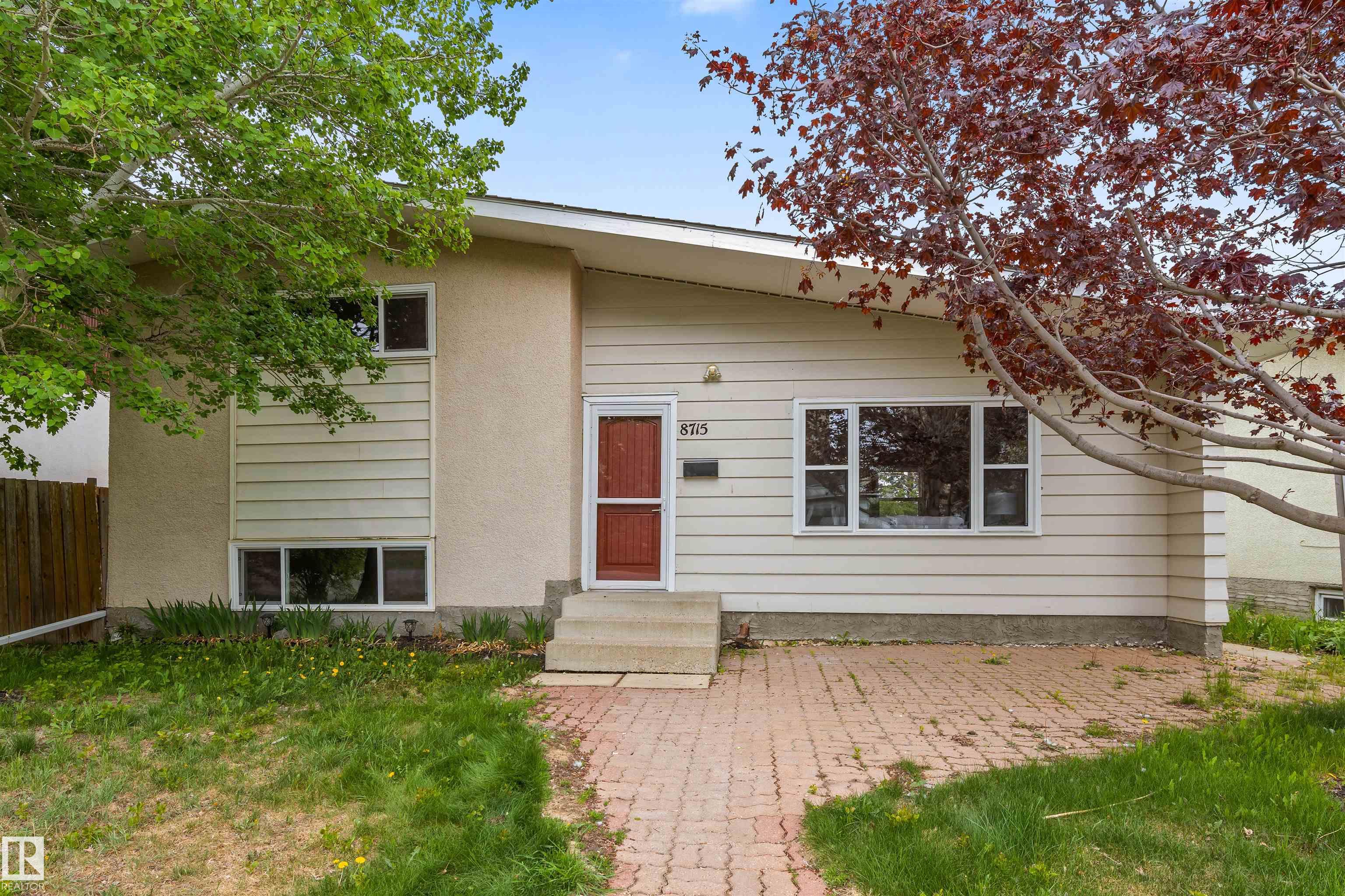 8715 164A Street, E4490487, Alberta,