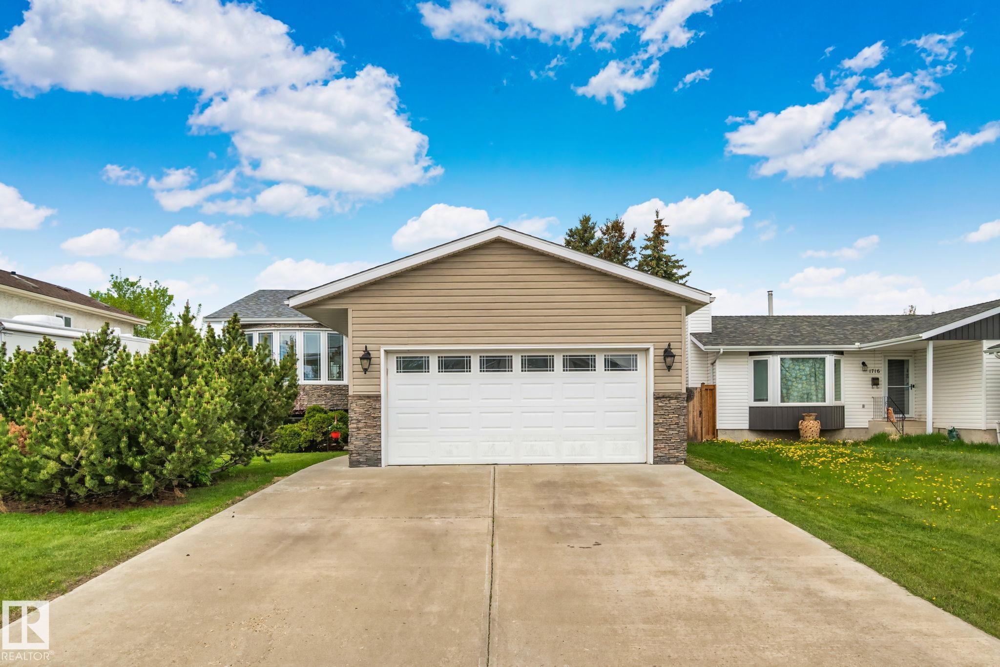 1712 38 Street, E4490542, Alberta,