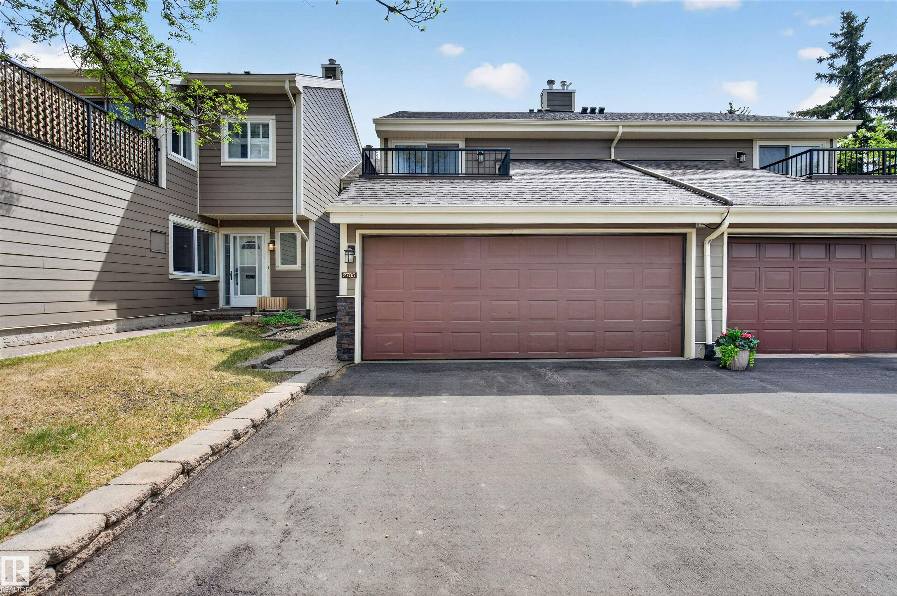 Second View of 2705 124 Street, Blue Quill Estates, Edmonton, Alberta, T6J 4T2