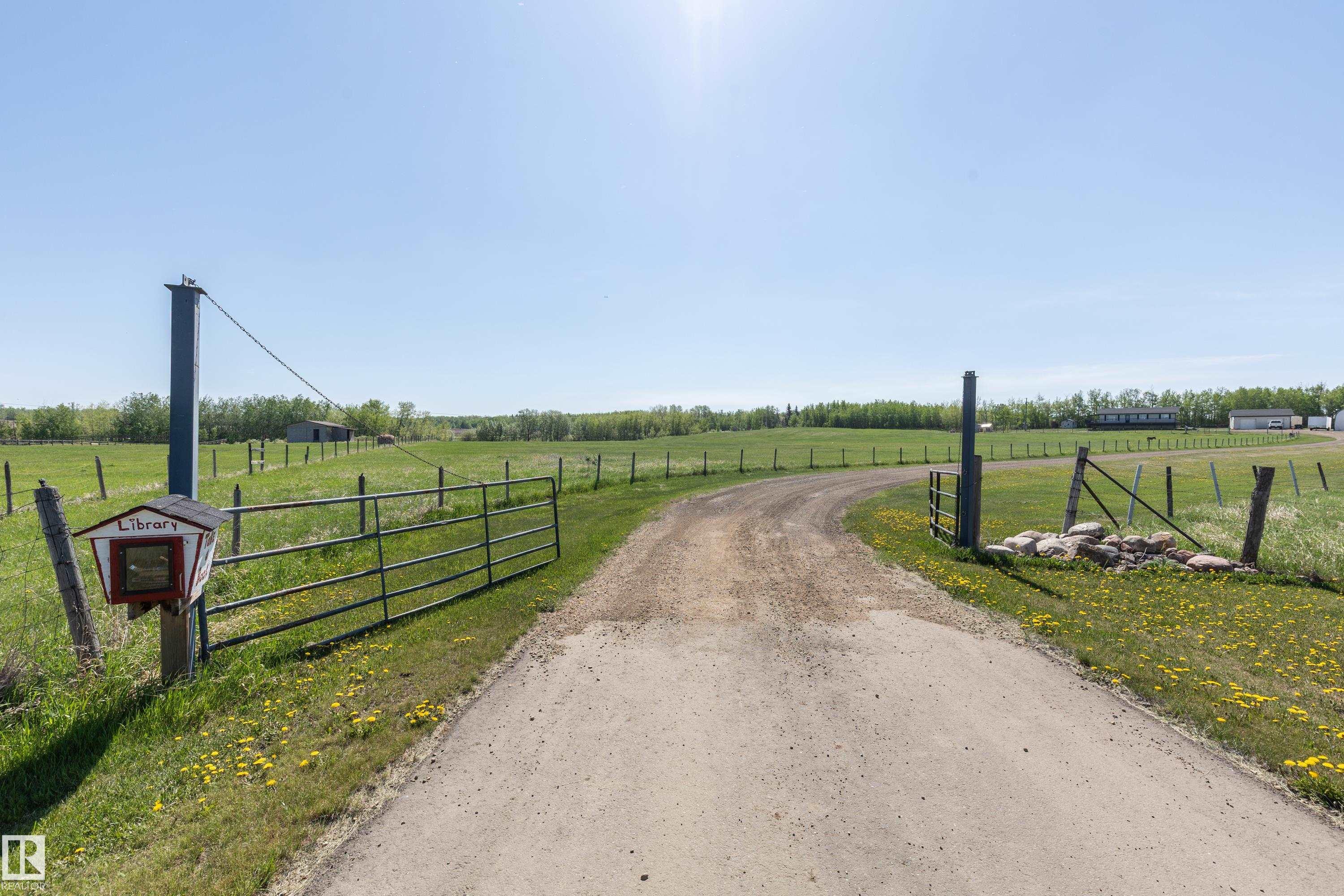 Second View of 90 22111 TWP RD, Steinke Estates, Rural Leduc County, Alberta, T0B 3M2