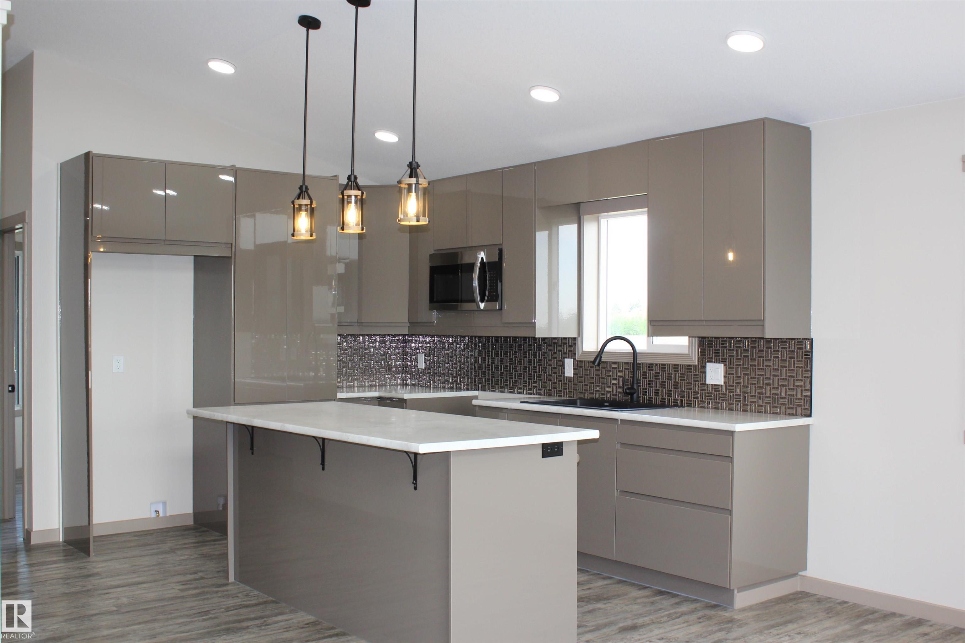 Third View of 1 Whitetail Way, Mundare, Mundare, Alberta, T0B 3H0