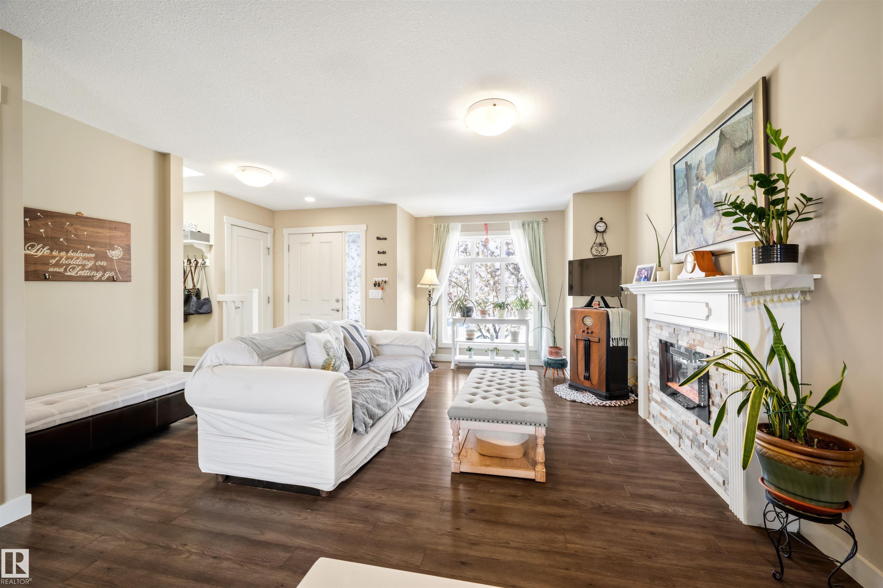 Fifth View of 4478 ANNETT Common, Allard, Edmonton, Alberta, T6W 2V7