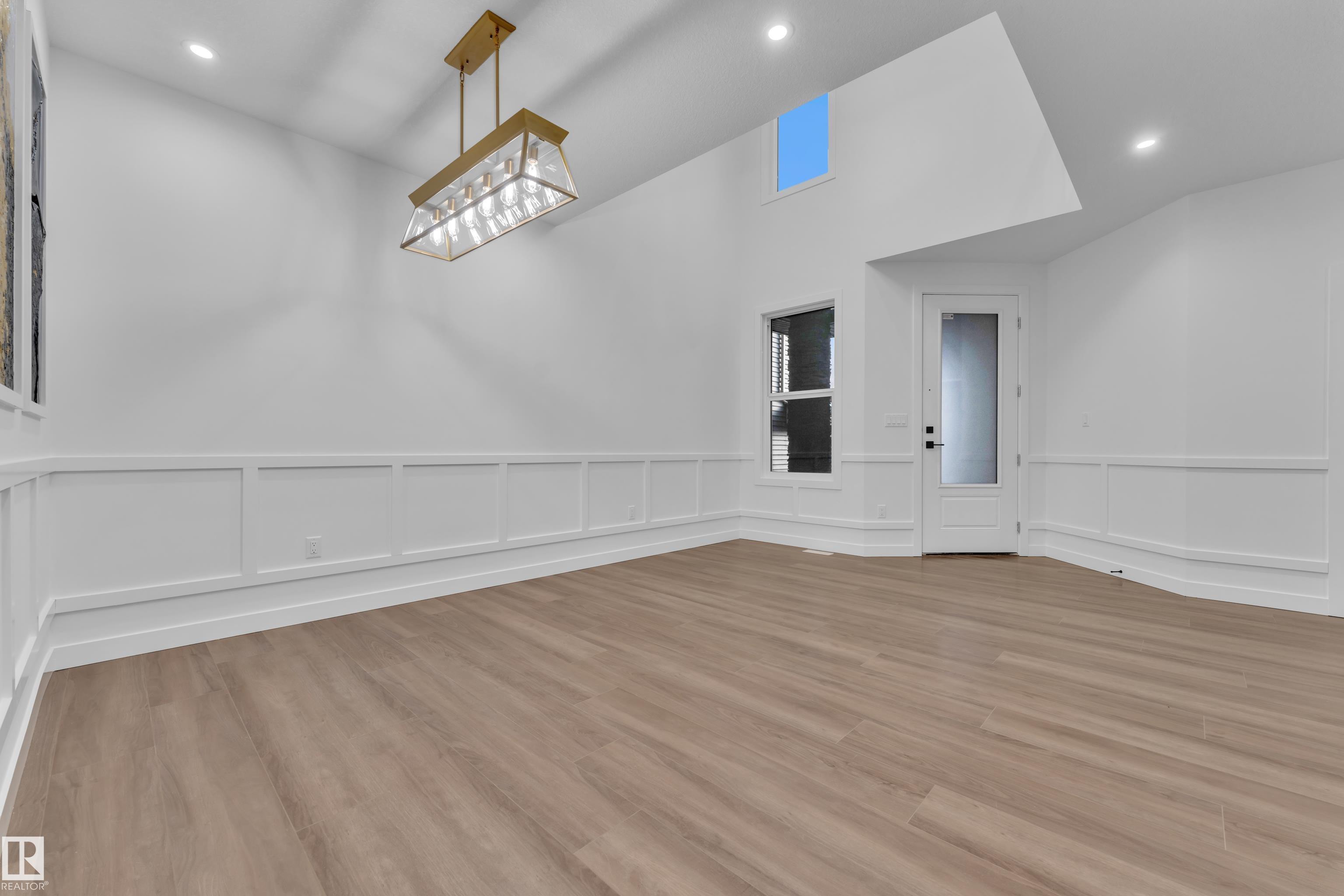 Second View of 2 FERN Close, South Fort, Fort Saskatchewan, Alberta, T8L 0Z6