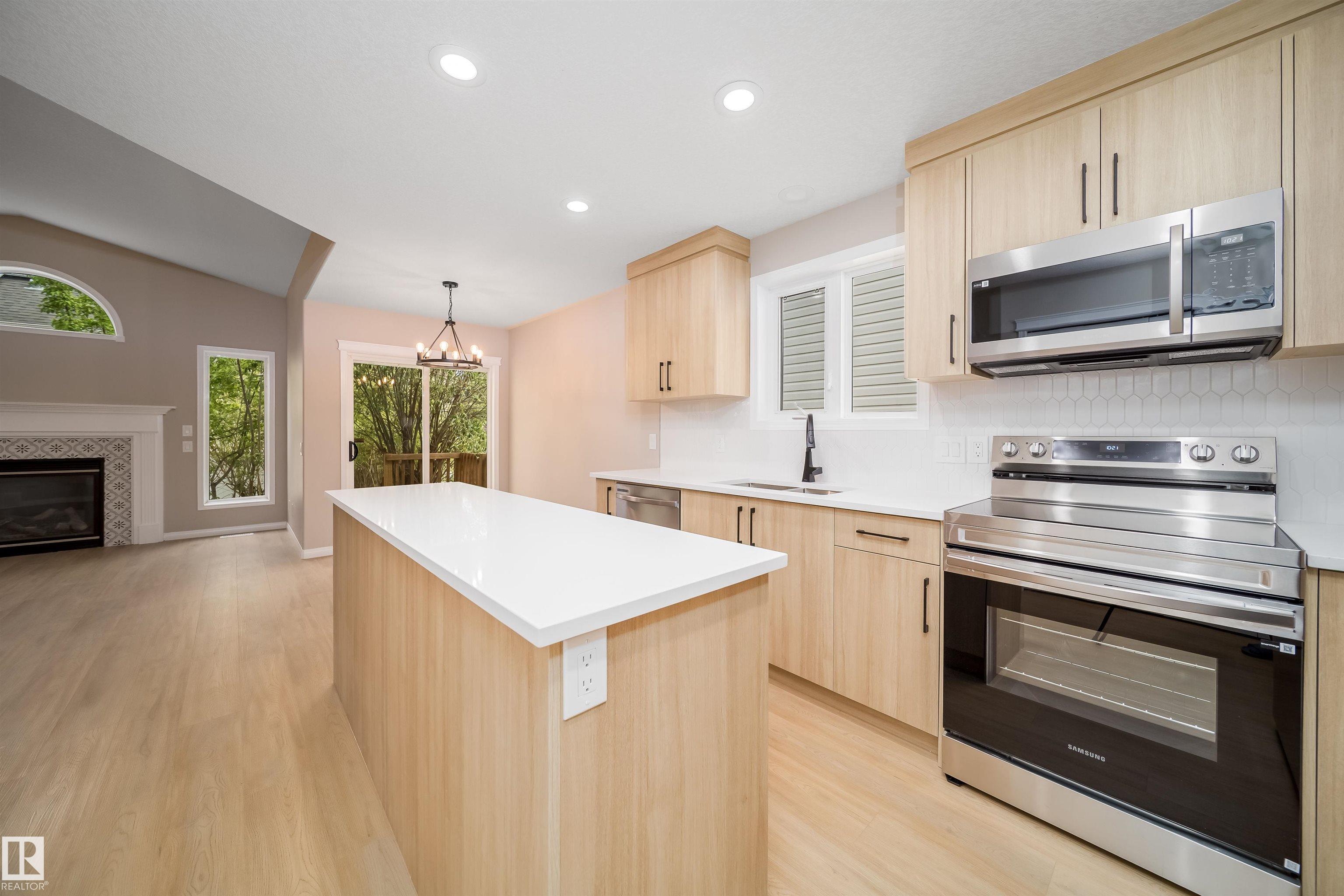 1212 ORMSBY Lane, E4491036, Alberta,