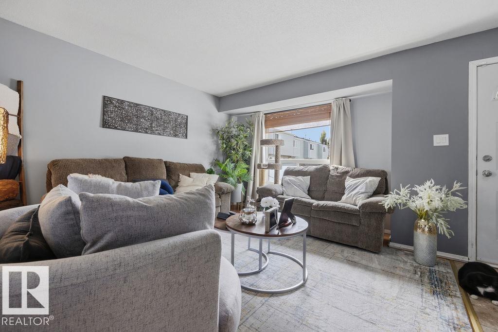 243 DICKINSFIELD Court, E4491181, Alberta,