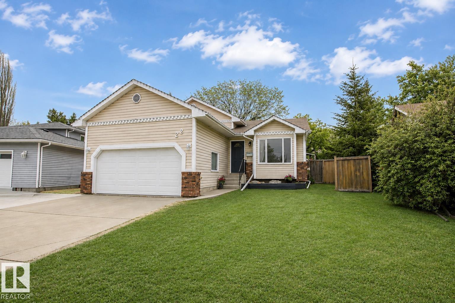 22 DEWBERRY Place, E4491668, Alberta,