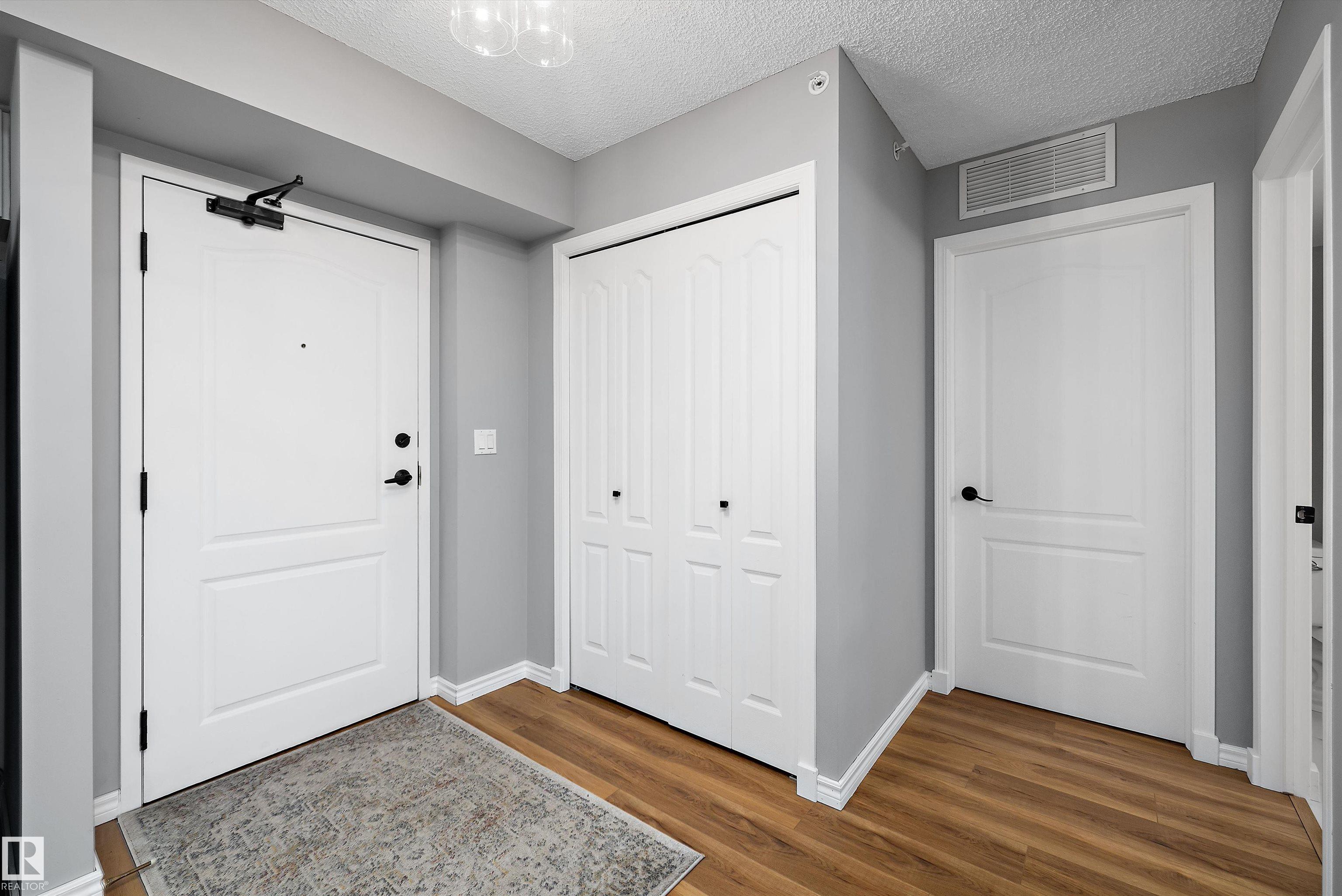 Third View of 1503 10909 103 Avenue, Downtown (Edmonton), Edmonton, Alberta, T5K 2W7