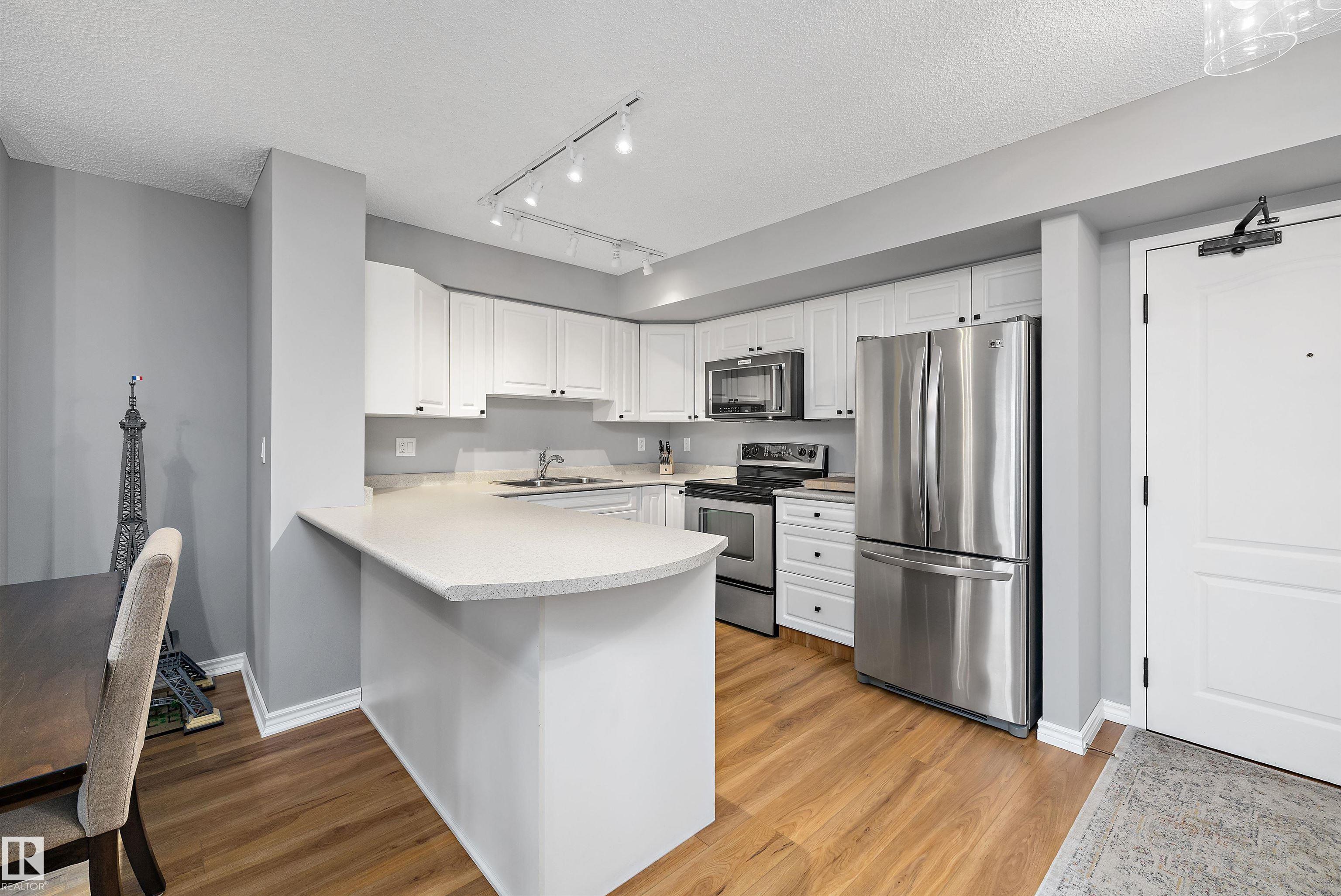 Fourth View of 1503 10909 103 Avenue, Downtown (Edmonton), Edmonton, Alberta, T5K 2W7