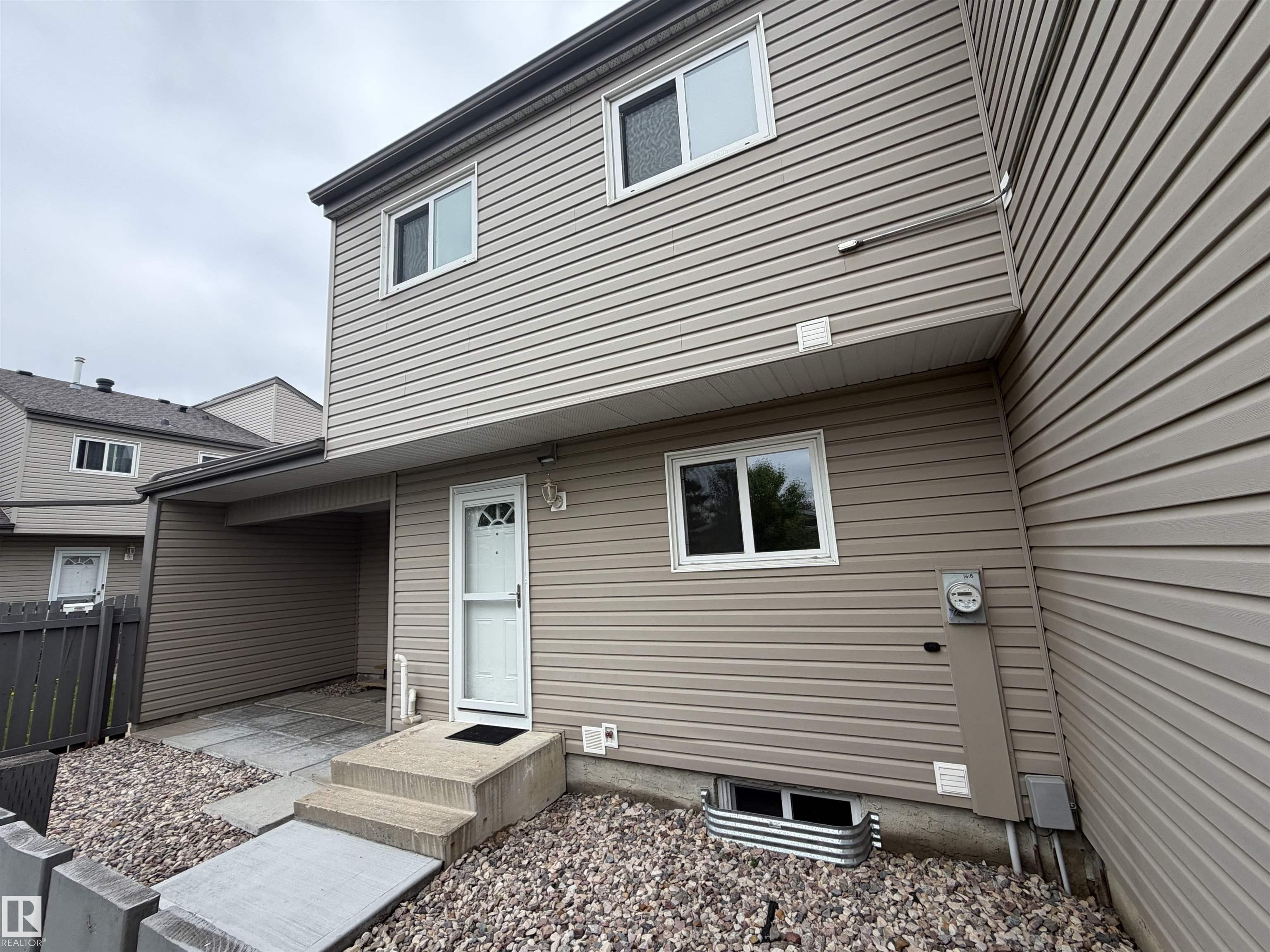 Main View of 1618 Lakewood Road W, Meyonohk, Edmonton, Alberta, T6K 3H4