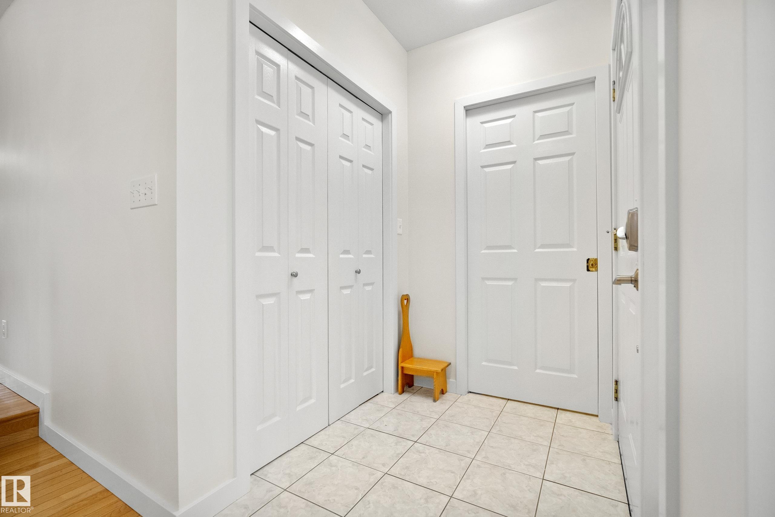 Fourth View of 79 CHARLTON Crescent, Charlton Heights, Sherwood Park, Alberta, T8H 3R4