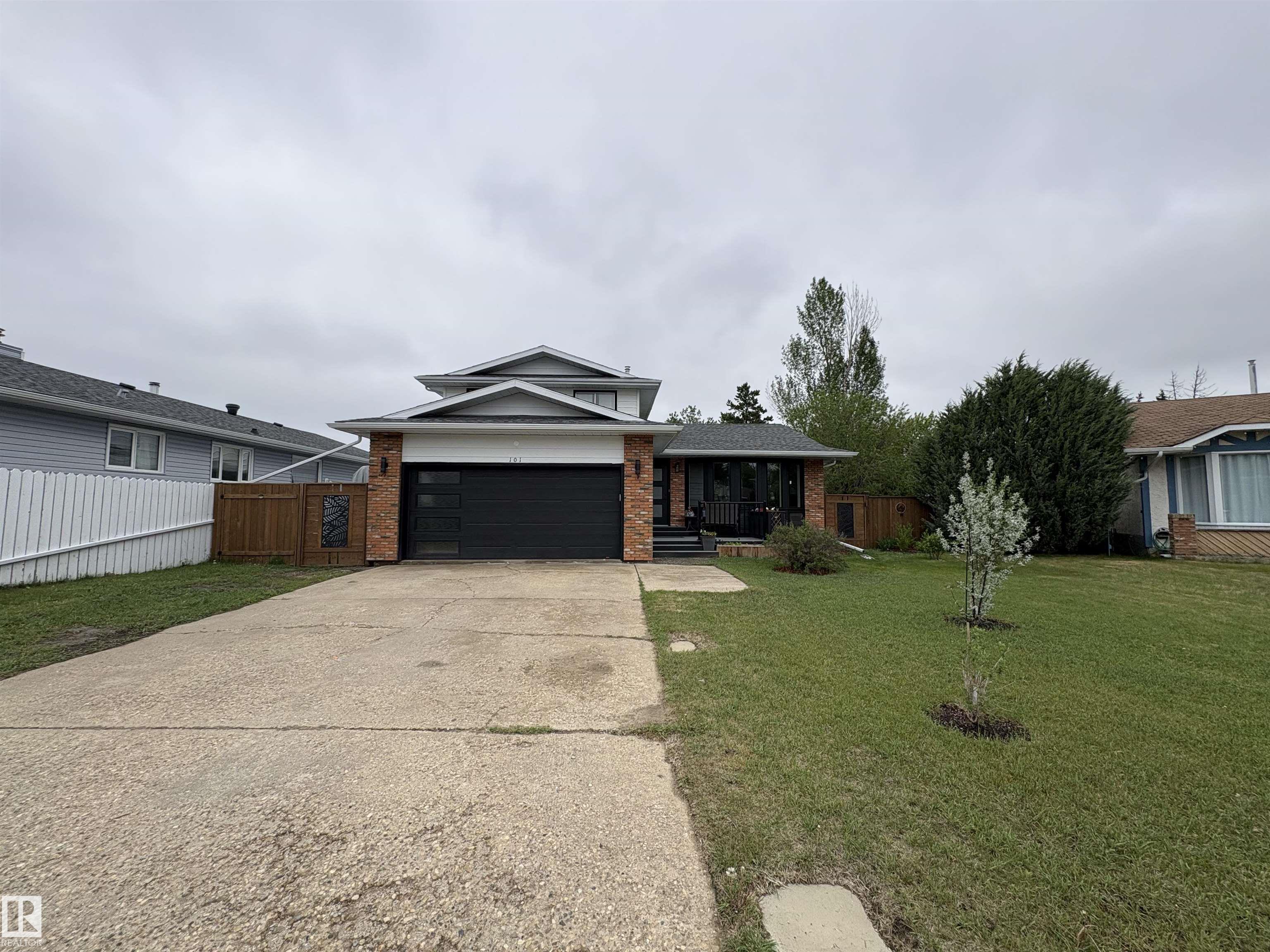 101 HILLSIDE Place, E4491734, Alberta,