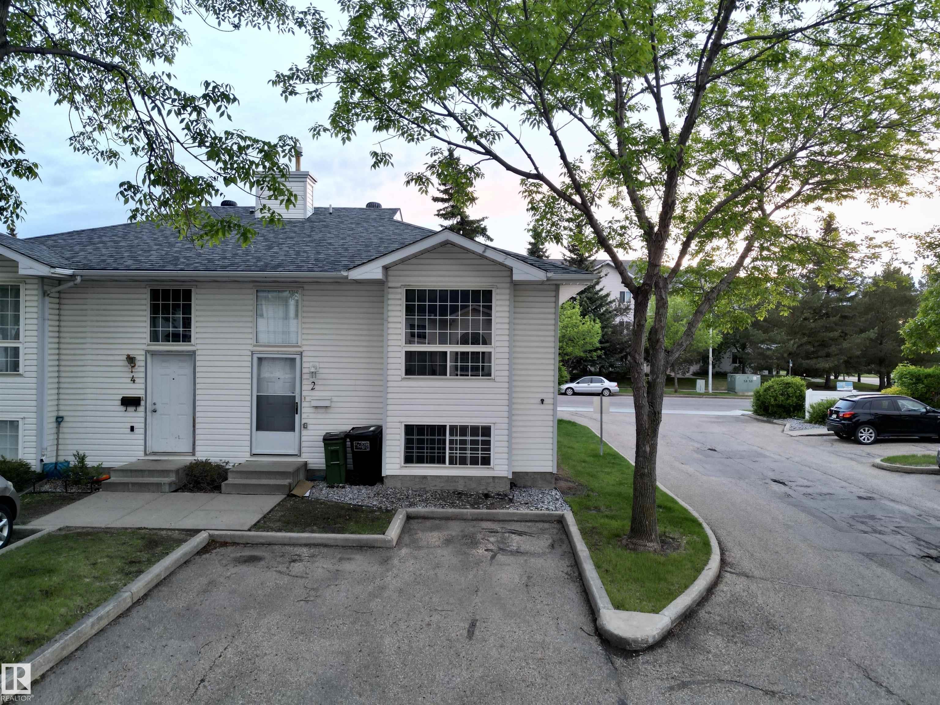 2 3311 58 Street, E4492375, Alberta,