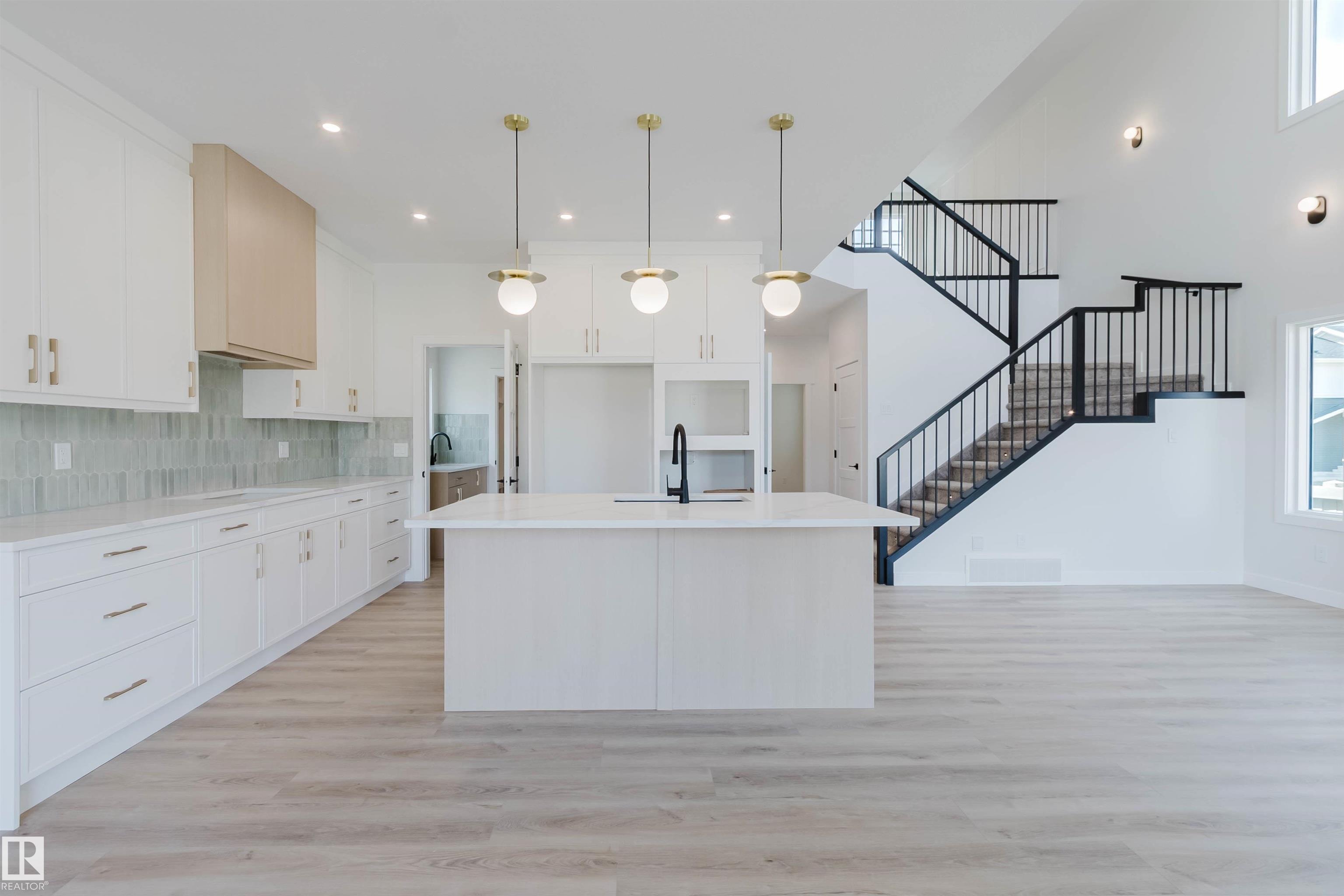 703 ELDERBERRY Close, E4492442, Alberta,