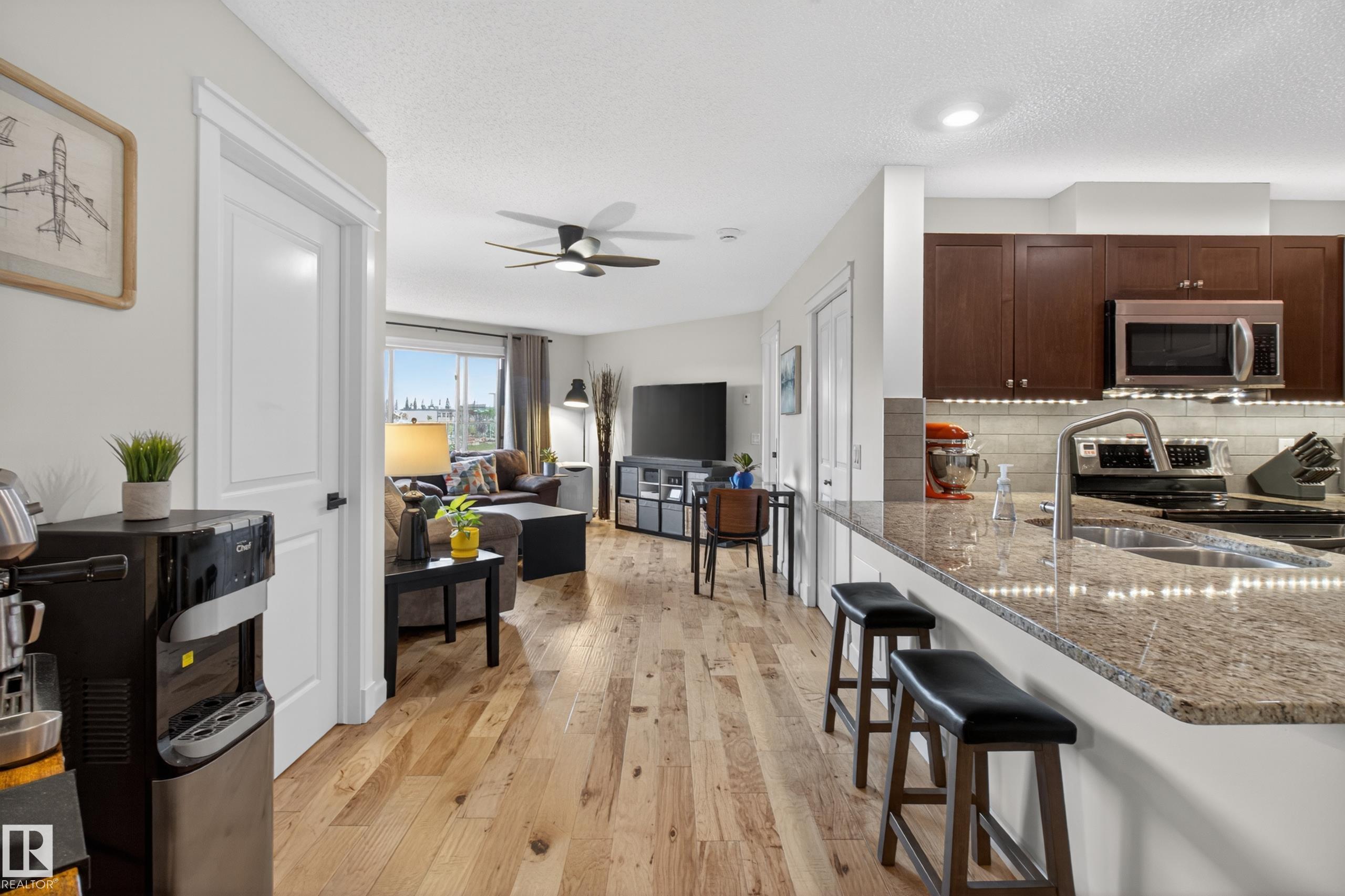 211 3719 WHITELAW Lane, E4492477, Alberta,