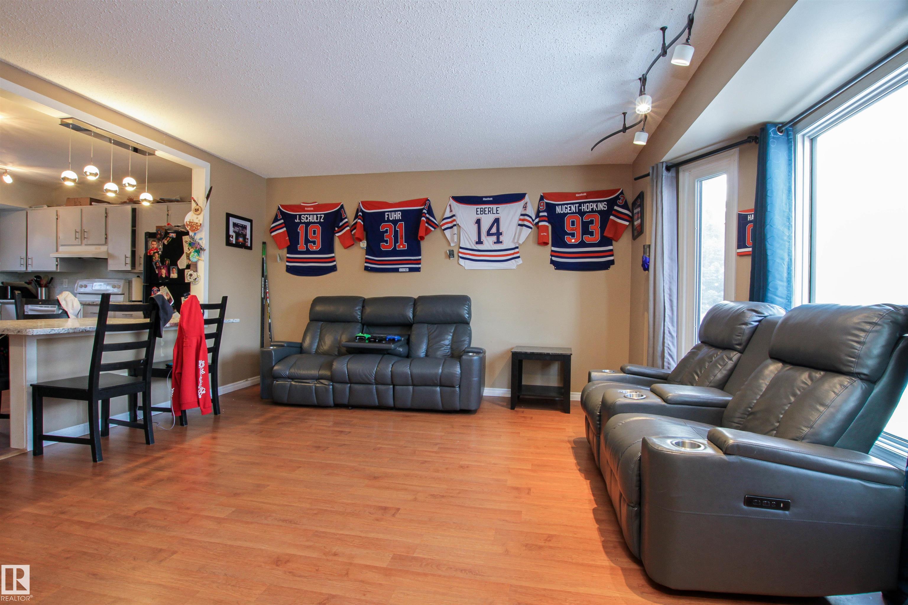 Second View of 2415 49A Street, Weinlos, Edmonton, Alberta, T6L 3X2