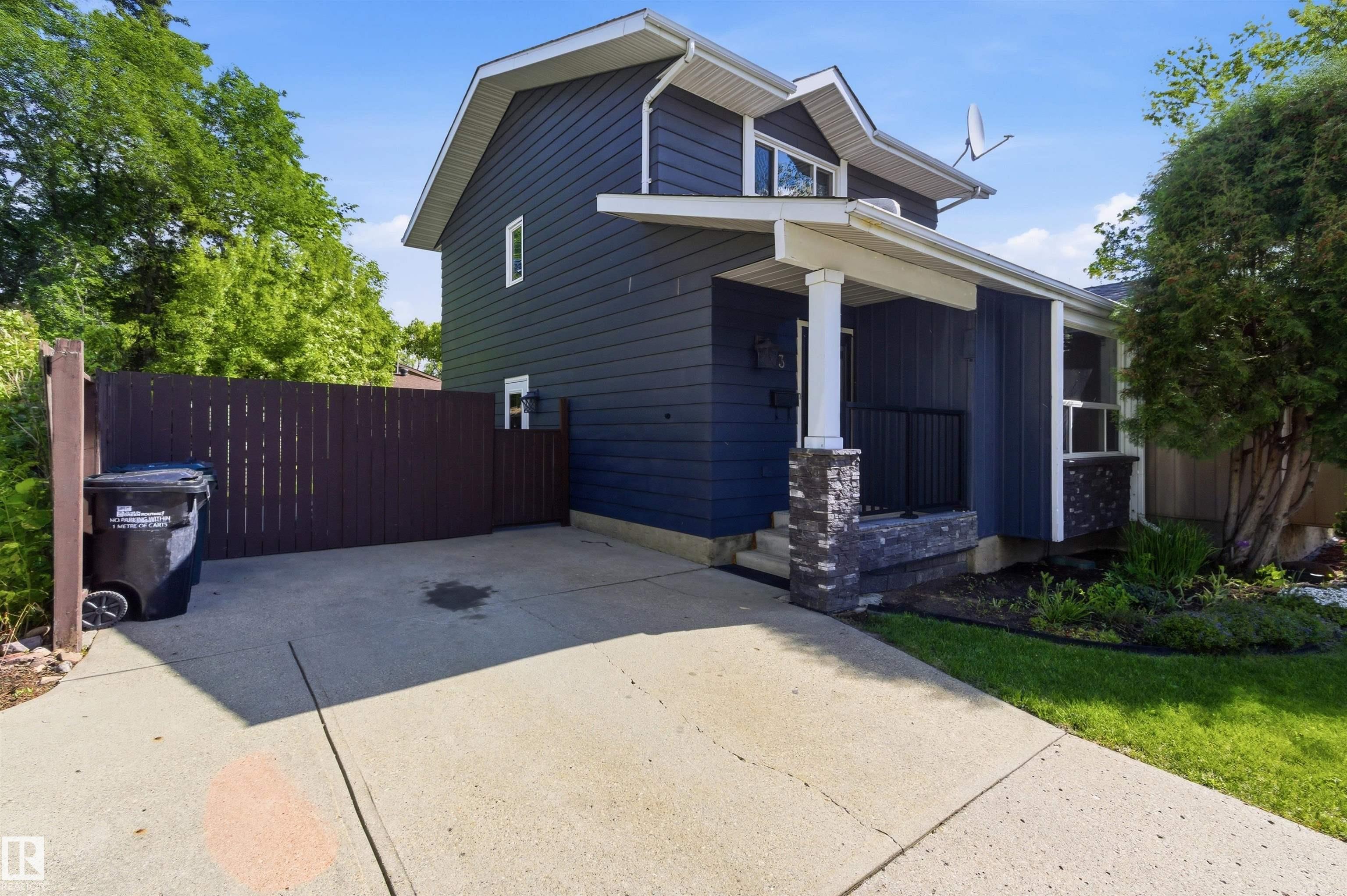 Third View of 3 WOODBINE Court, Woodbridge Farms, Sherwood Park, Alberta, T8A 4B1