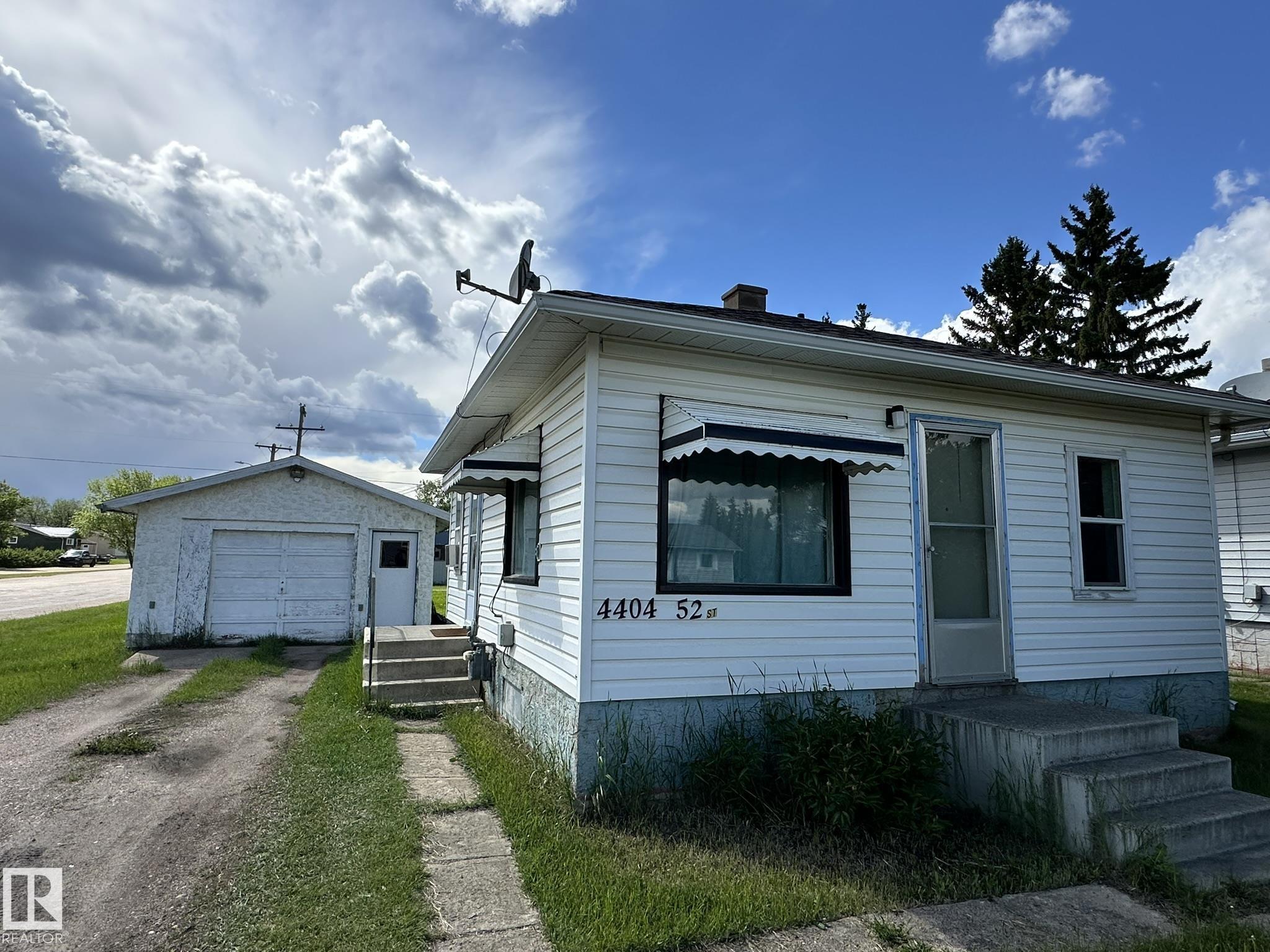 4404 52 Street, E4492938, Alberta,
