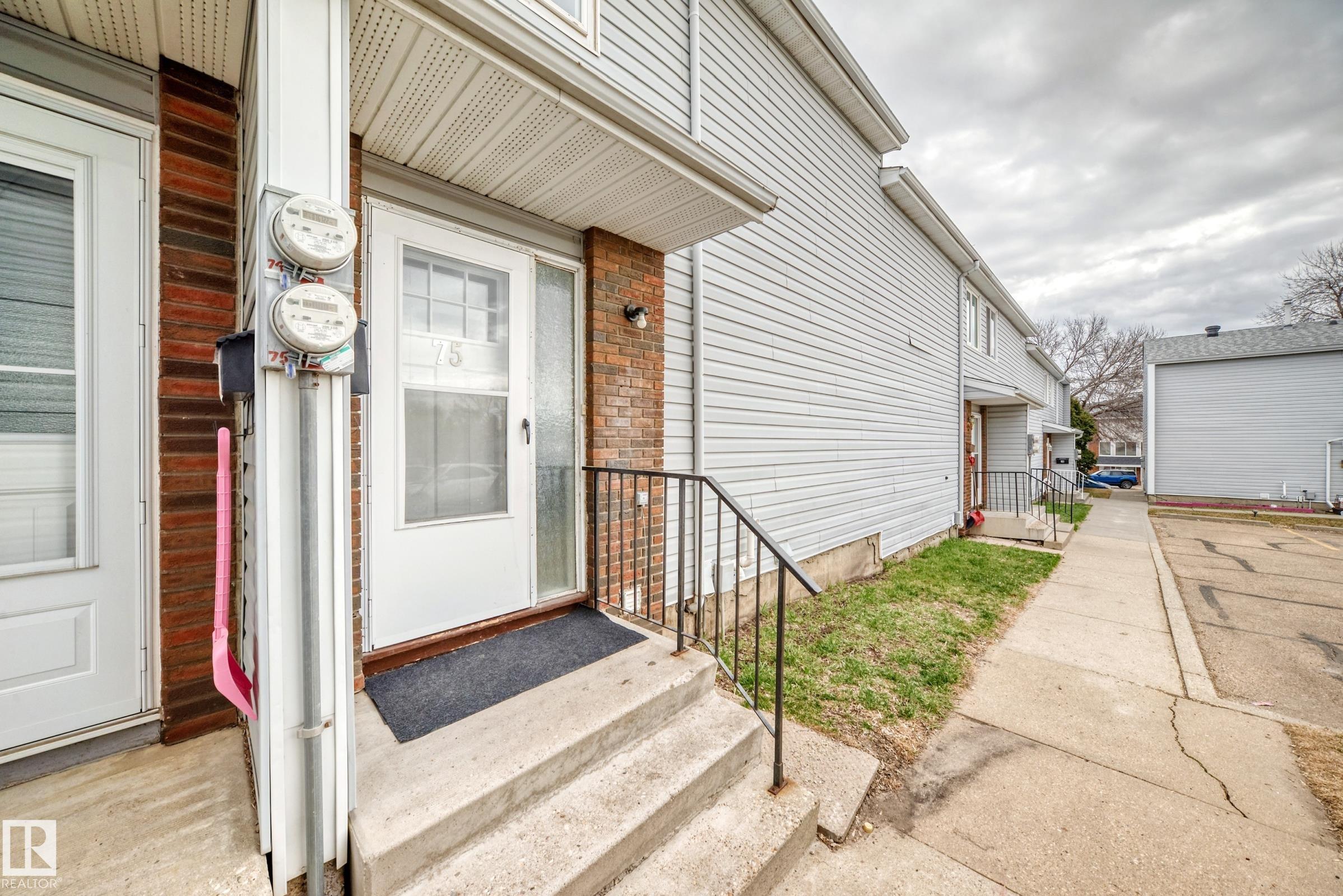 75 AMBERLY Crest, E4492988, Alberta,