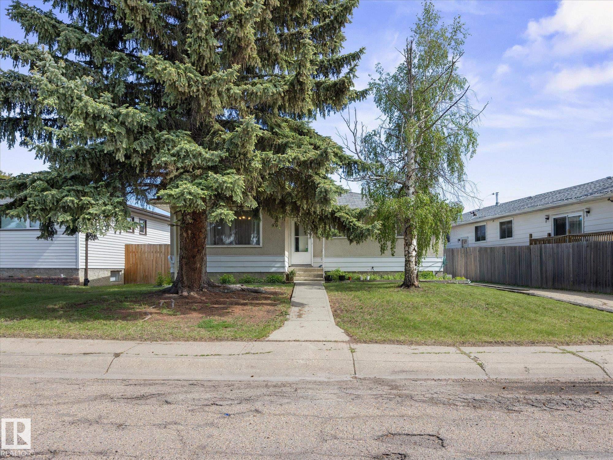 Third View of 11408 165 Avenue, Dunluce, Edmonton, Alberta, T5X 3W6