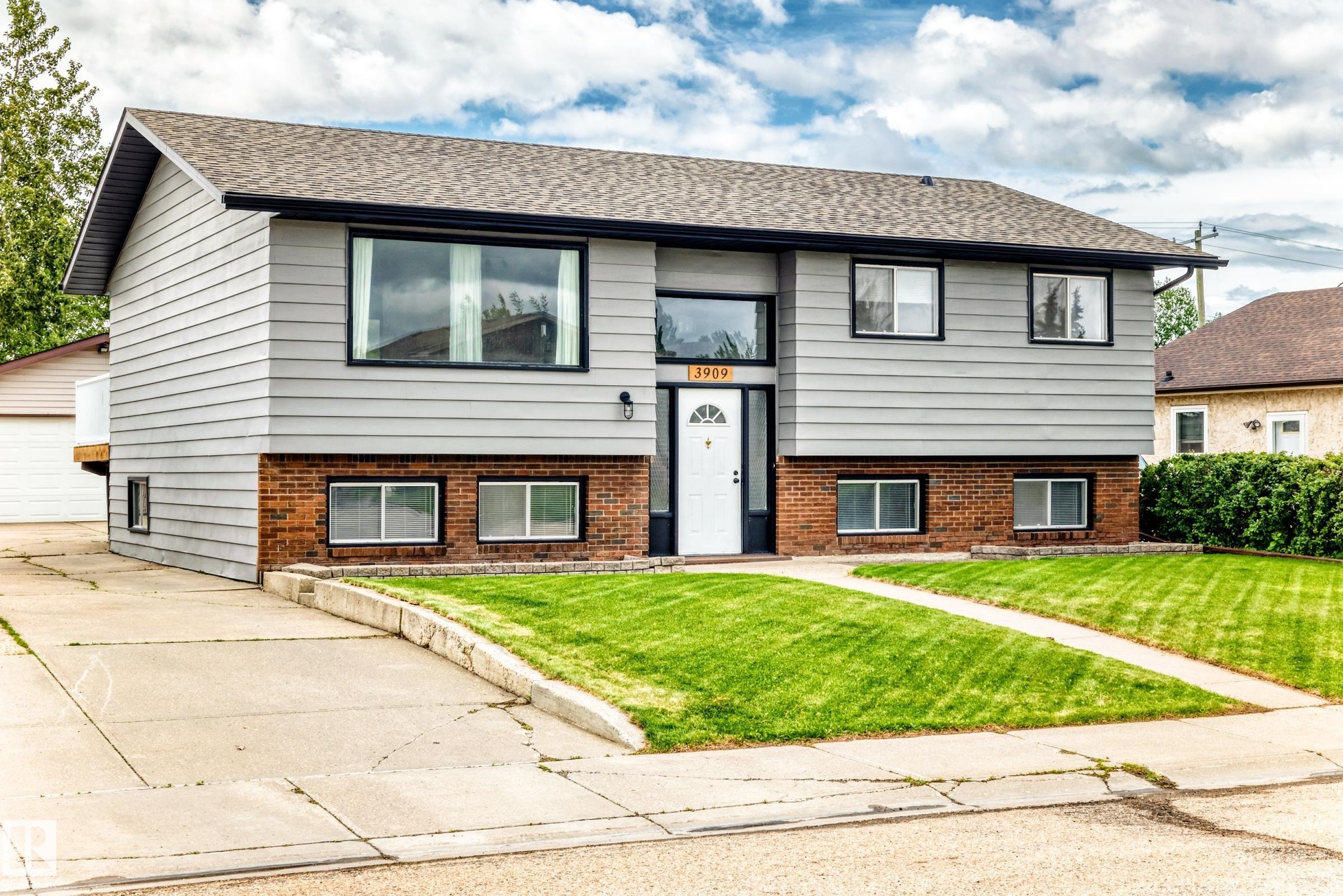 3909 39 Avenue, E4493224, Alberta,