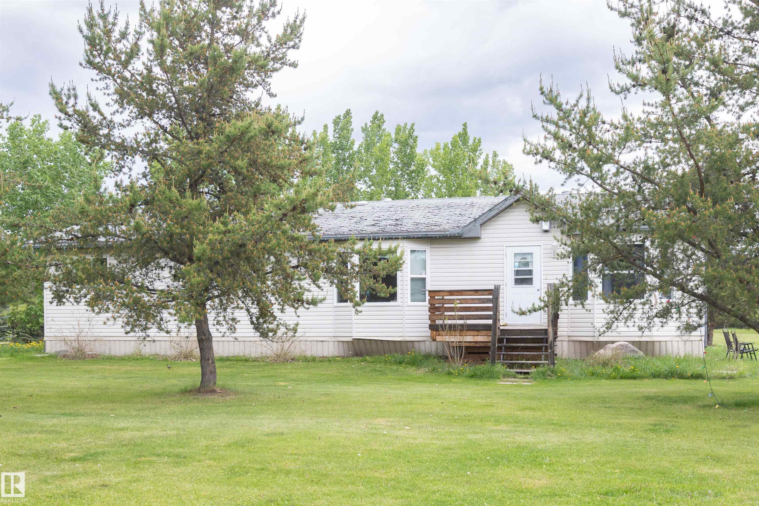 209 5128 18 Highway, E4493225, Alberta,