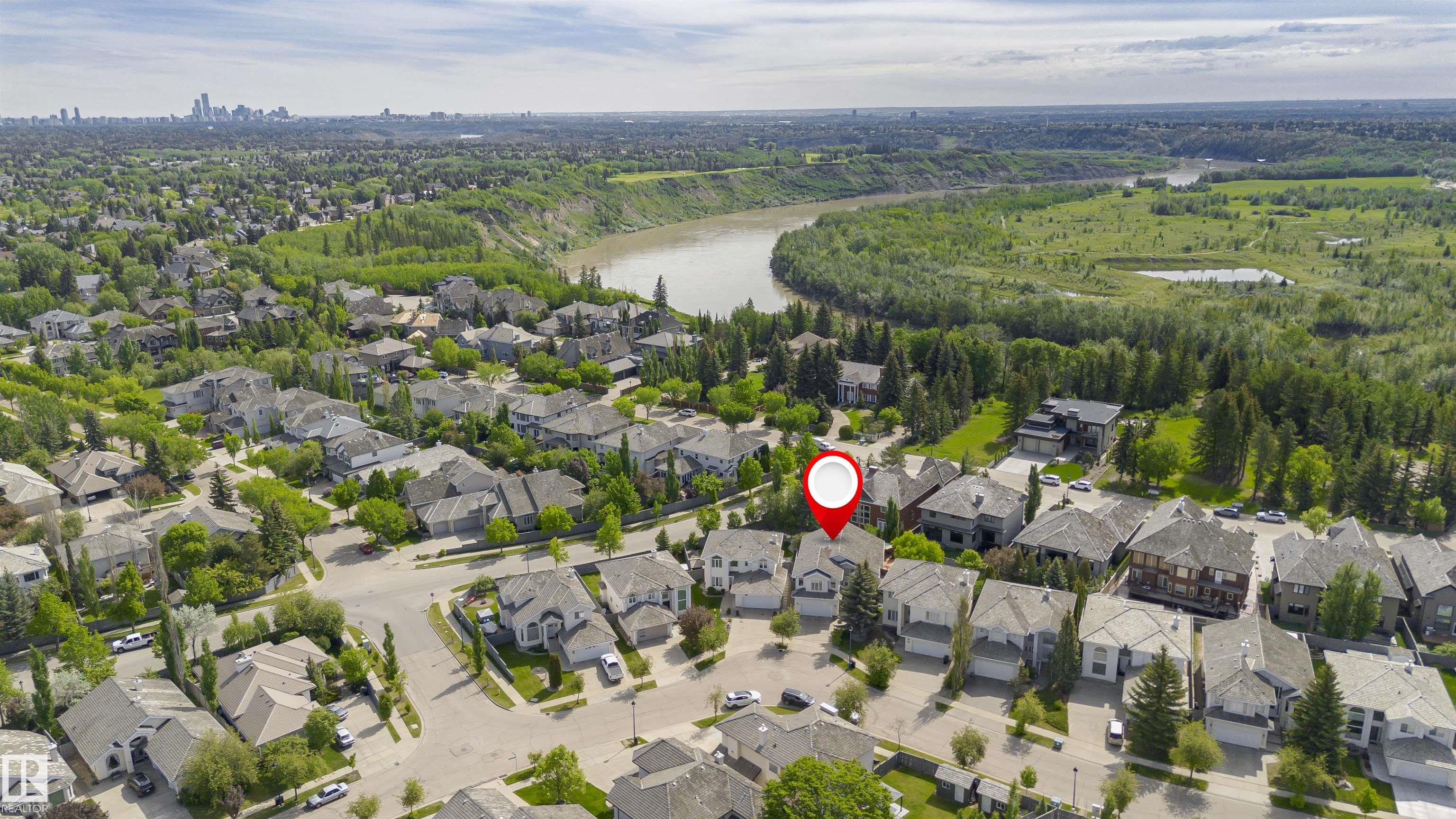 116 DARLINGTON Crescent, E4493259, Alberta,