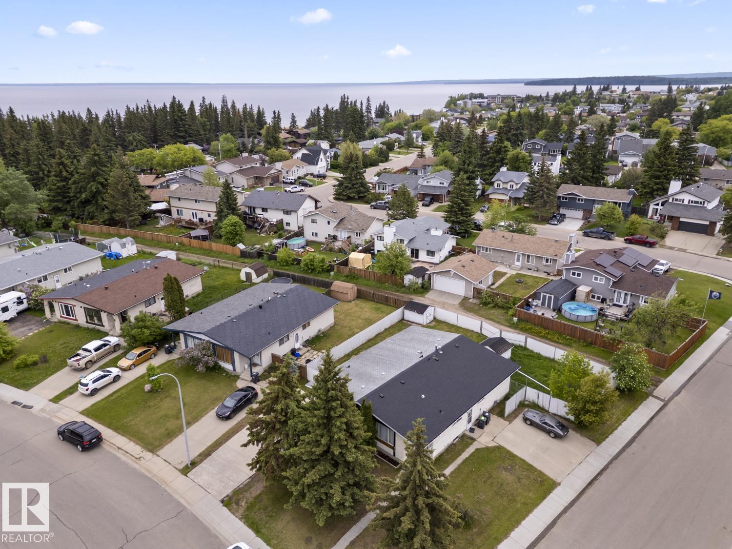 210 22 Street, E4493396, Alberta,