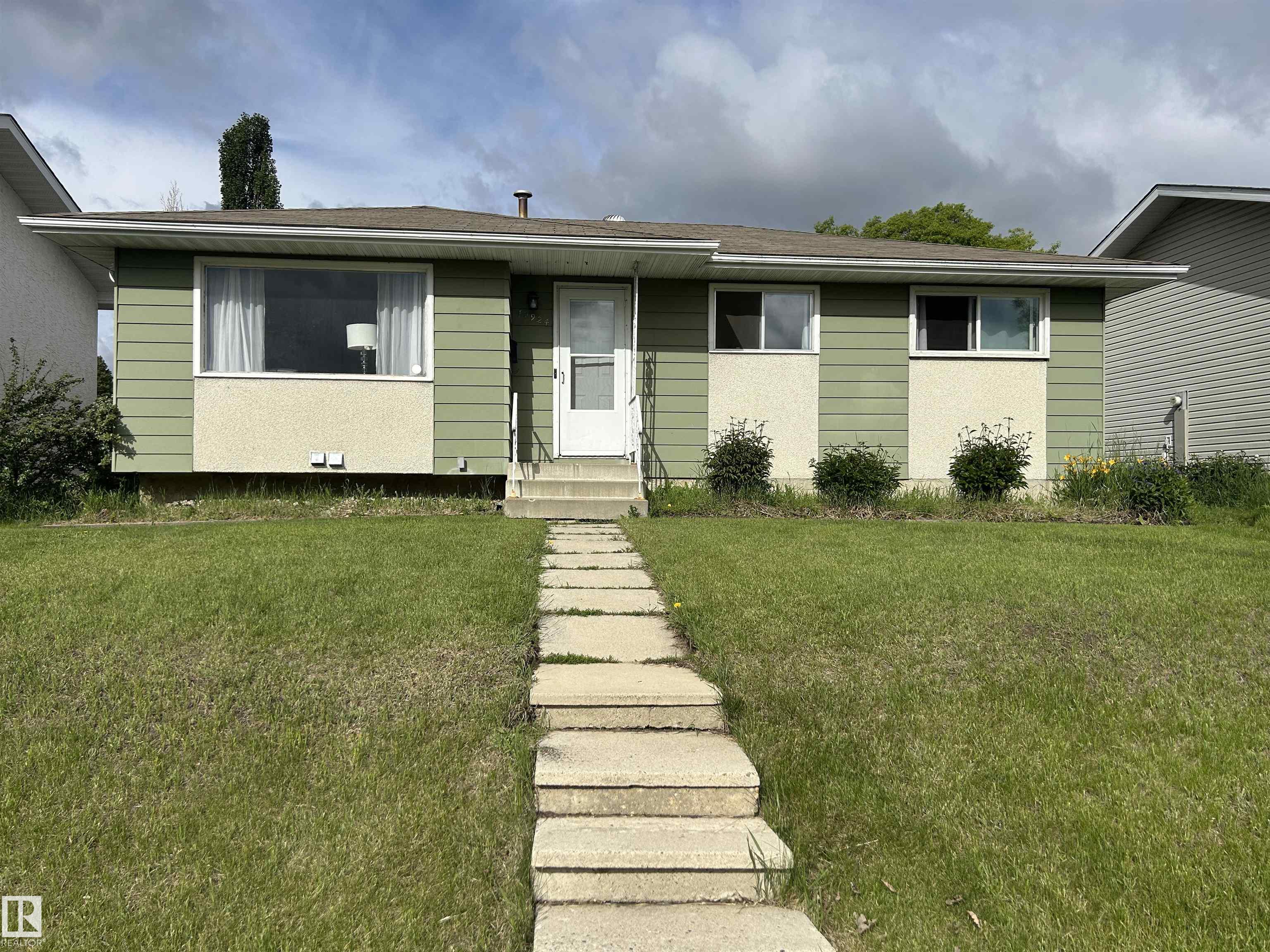 10924 30 Street, E4493428, Alberta,