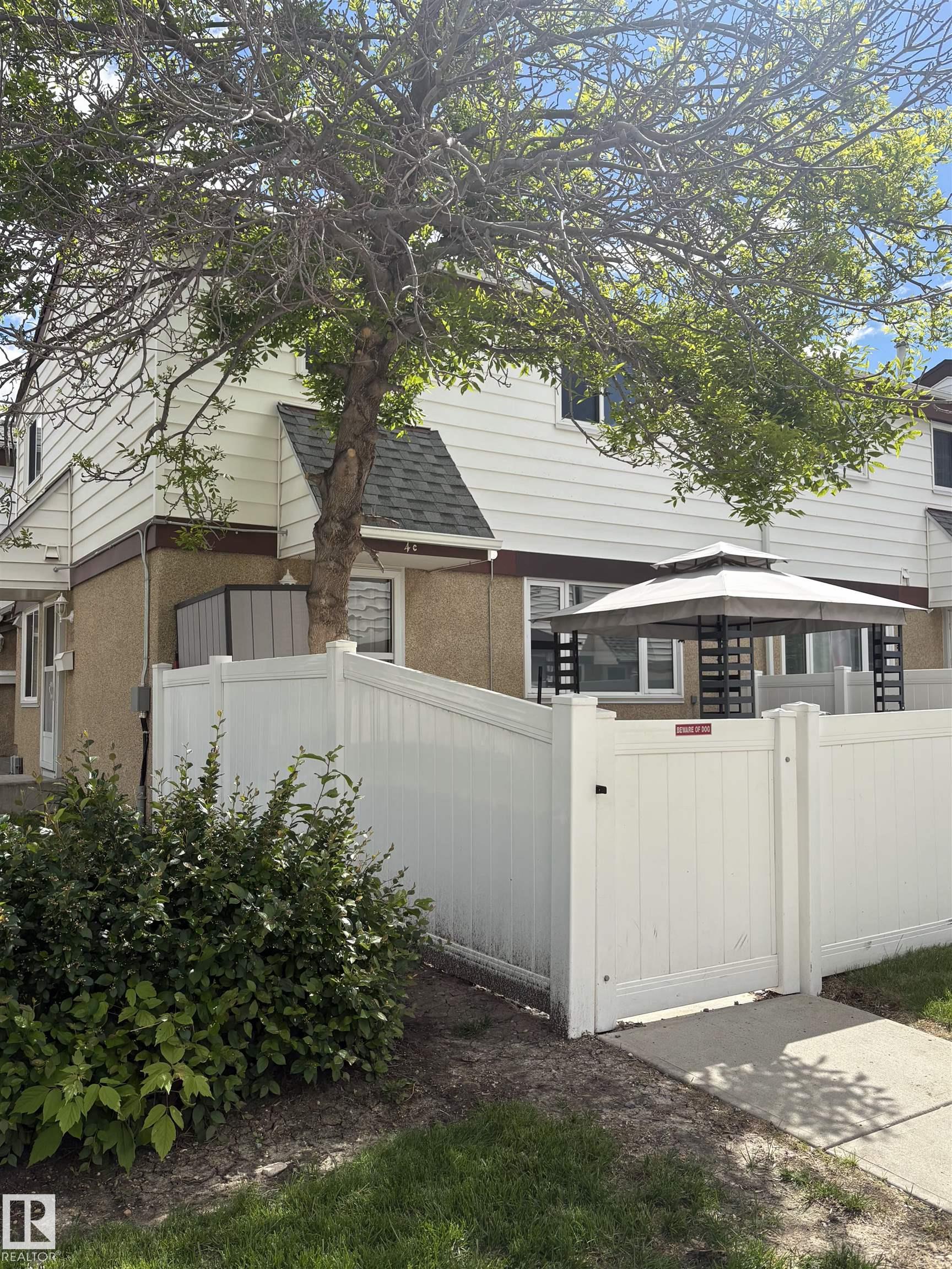 4C TWIN Terrace, E4493841, Alberta,