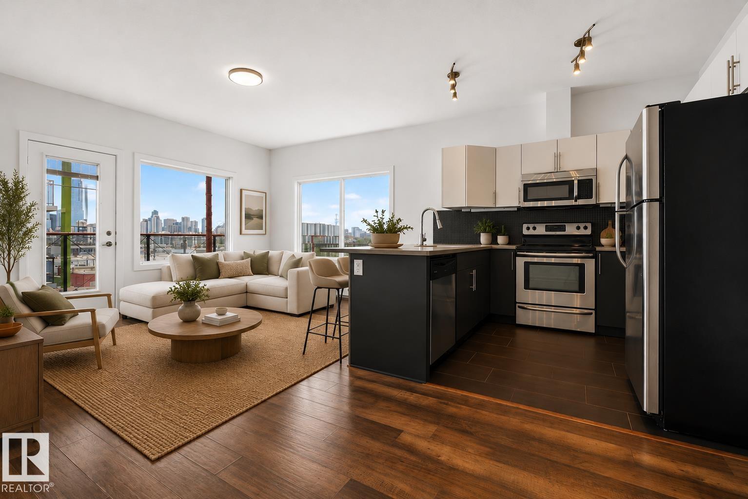 Fourth View of 413 10611 117 Street, Queen Mary Park, Edmonton, Alberta, T5H 0G6