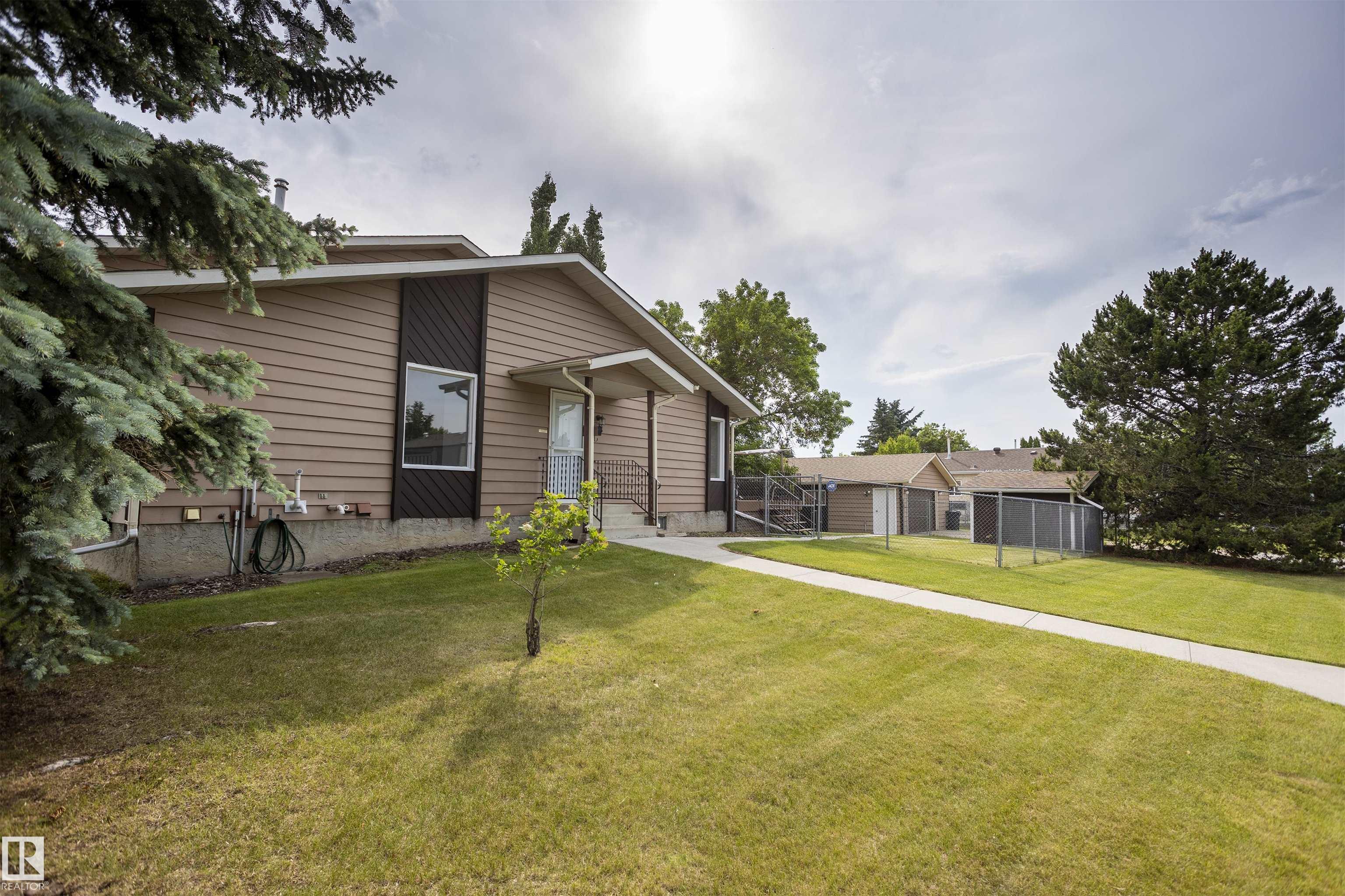 48 GREYSTONE Drive, E4494769, Alberta,