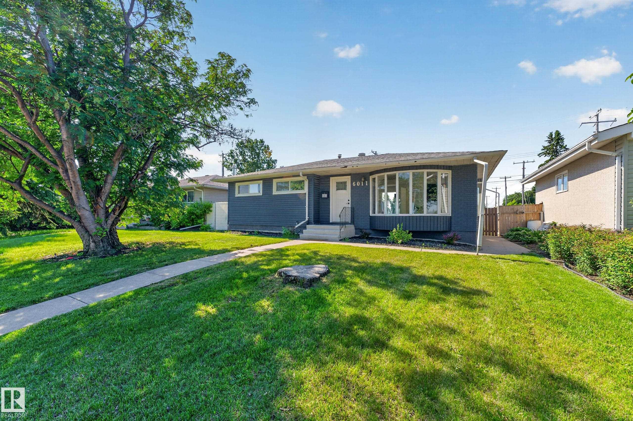 Fifth View of 6011 93A Avenue, Ottewell, Edmonton, Alberta, T6B 0X1