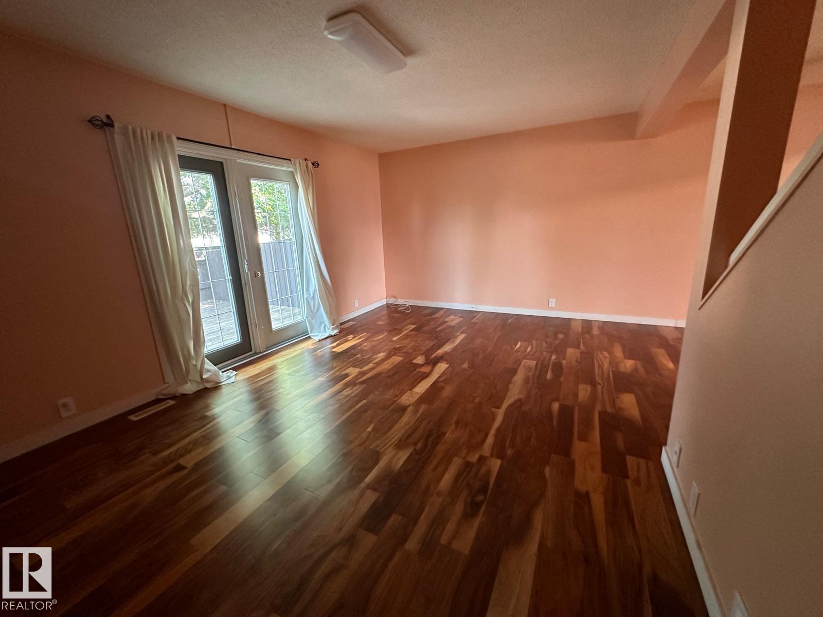 Third View of 1704 37 Street, Daly Grove, Edmonton, Alberta, T6L 2R7