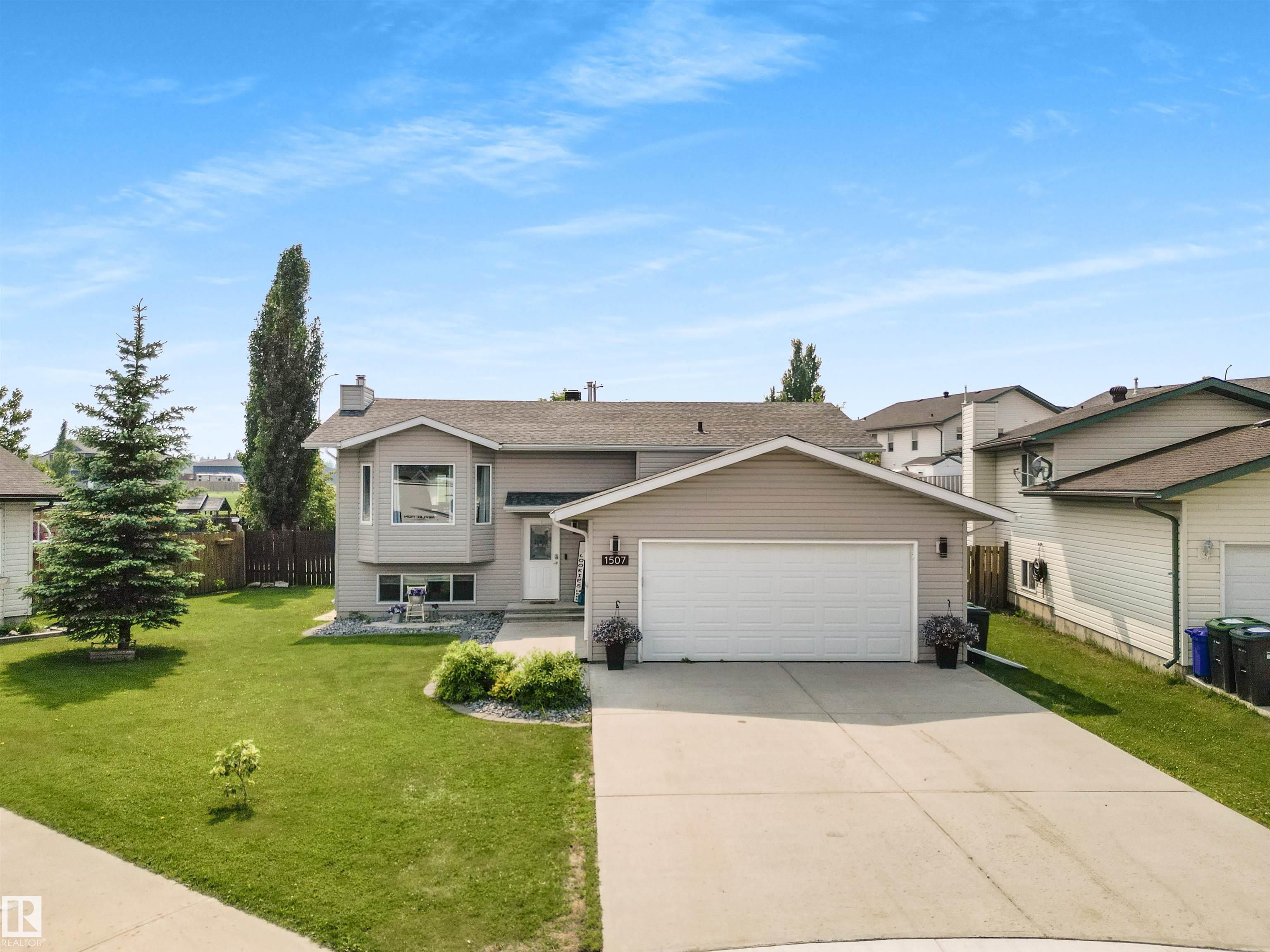 1507 LAKERIDGE Close, E4496386, Alberta,
