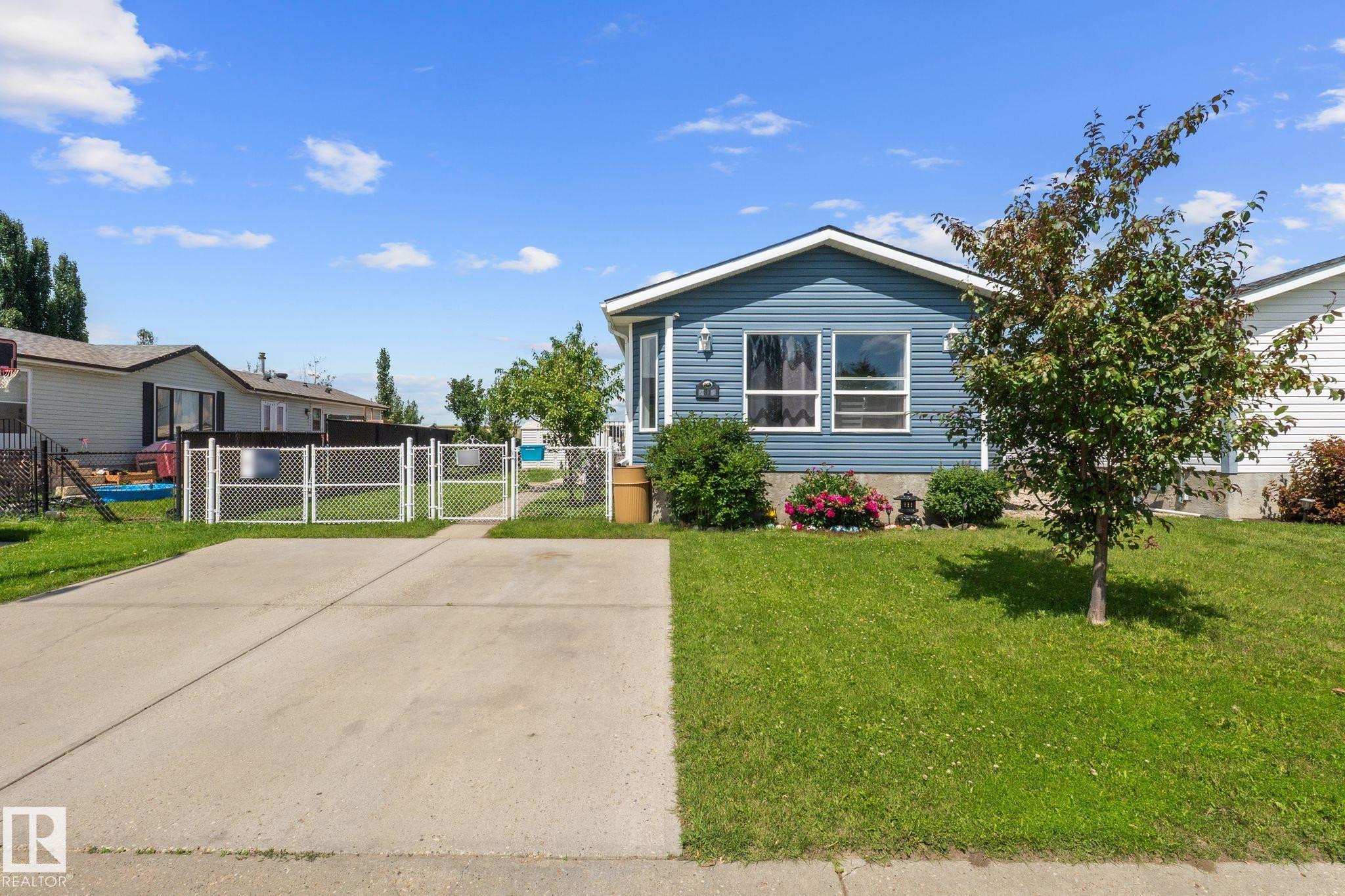 Second View of 31 Graywood Cove, Graybriar, Stony Plain, Alberta, T7Z 2P3