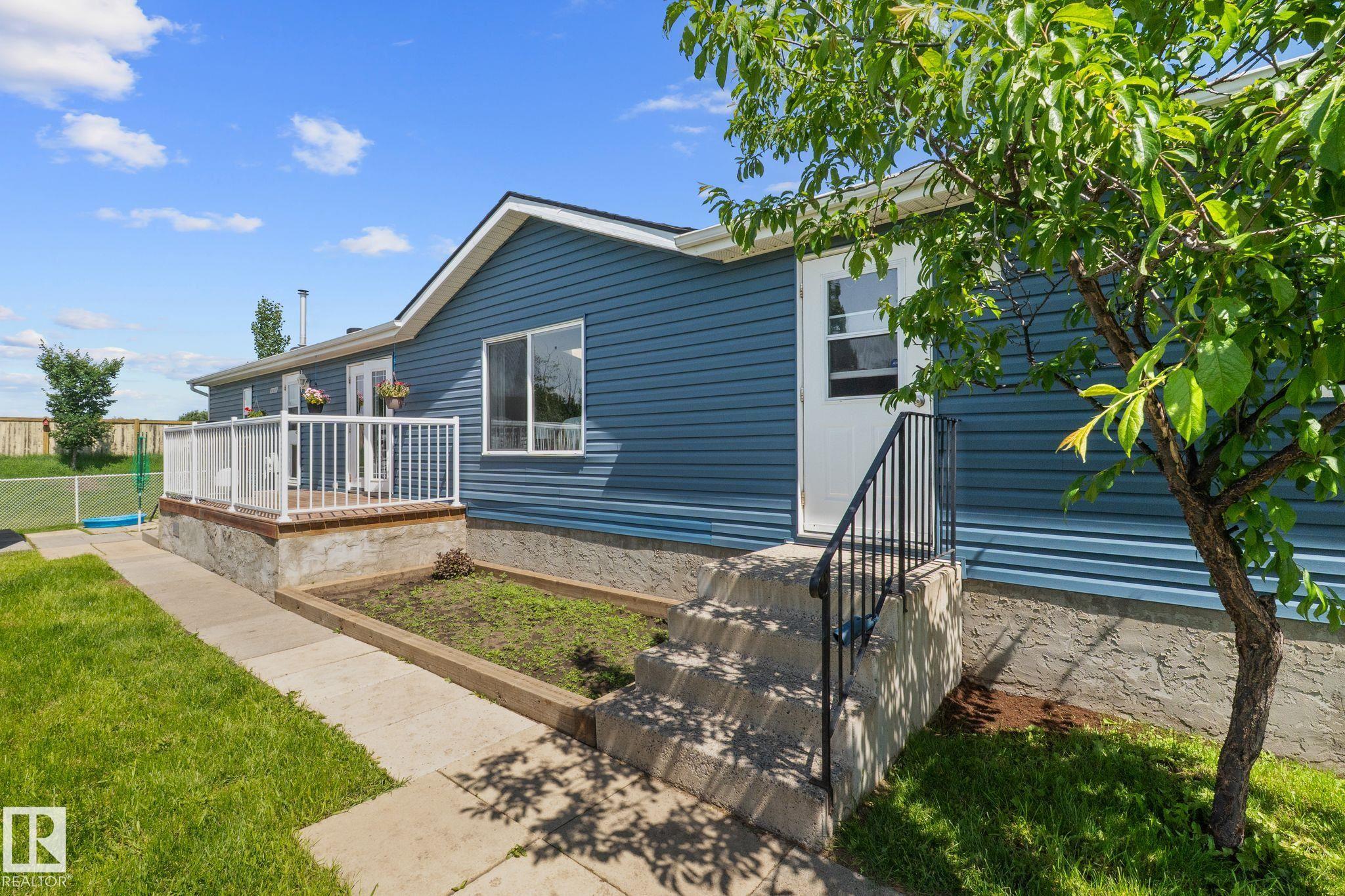 Third View of 31 Graywood Cove, Graybriar, Stony Plain, Alberta, T7Z 2P3